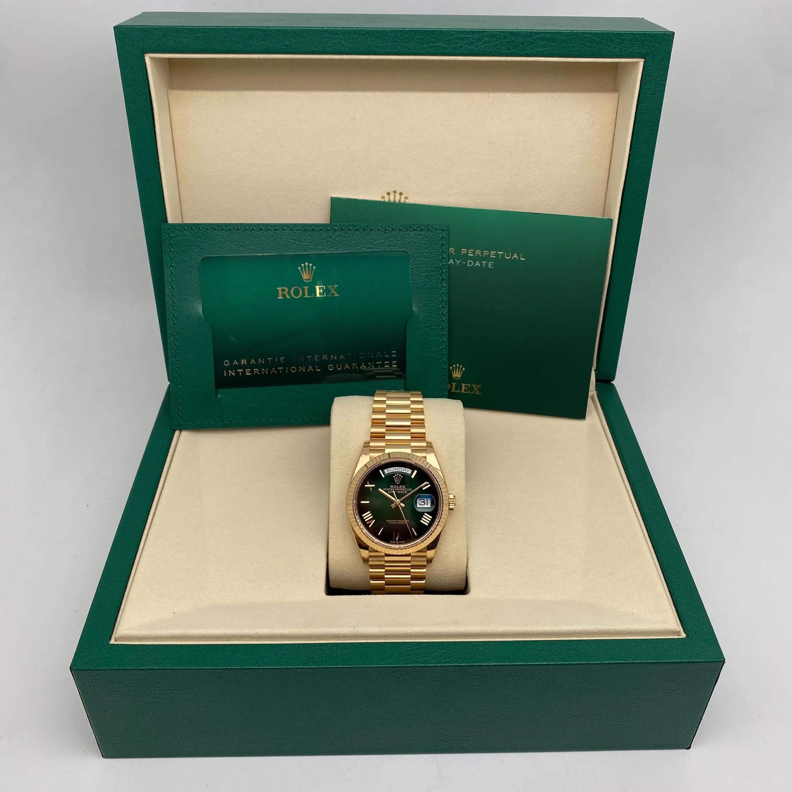 Rolex Day-Date 36 President Oro Amarillo Esfera Verde Ombre 128238