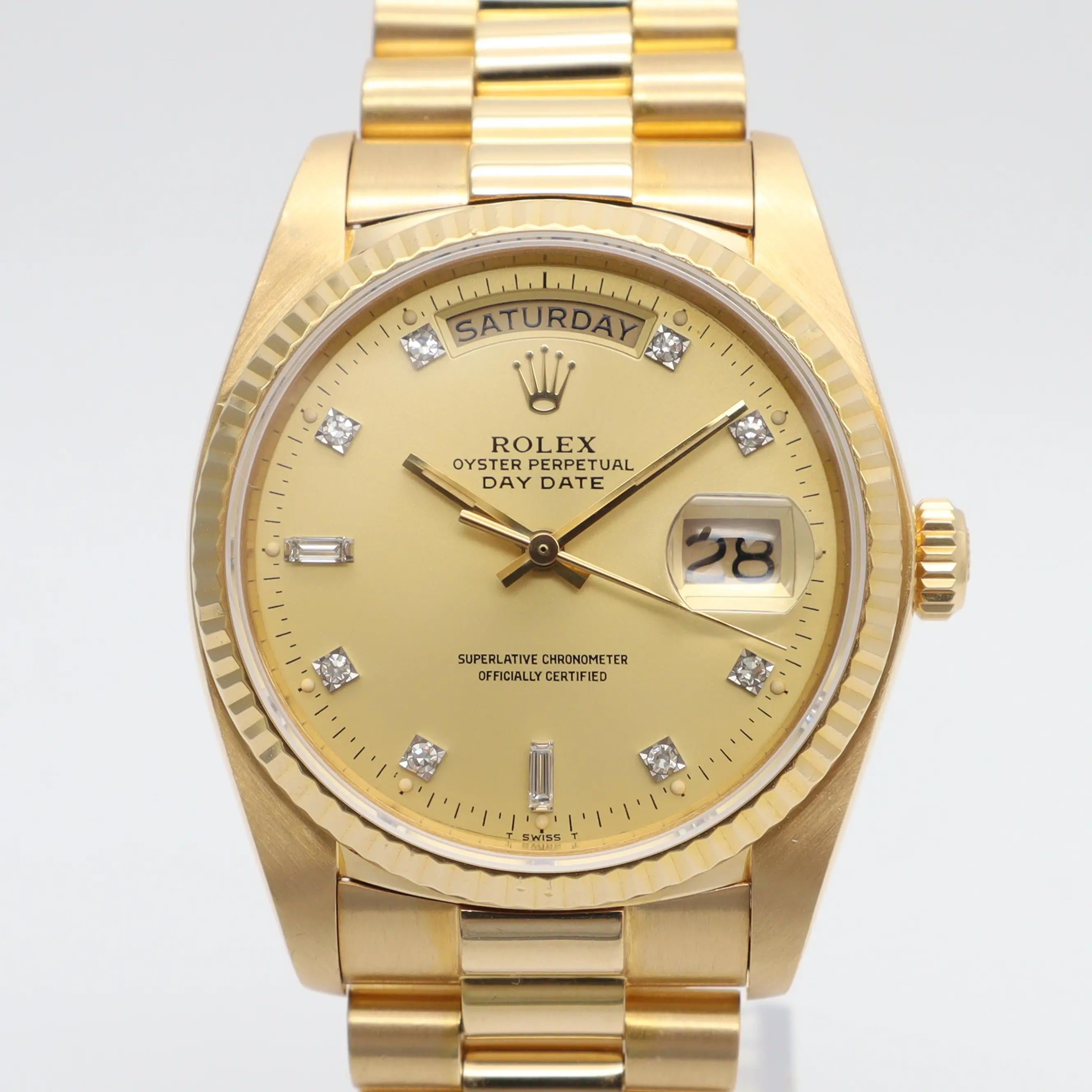 Women's or Men's Rolex Day-Date 36mm 18K Gold Champagne Diamond Dial Automatic Mens Watch 18038A For Sale