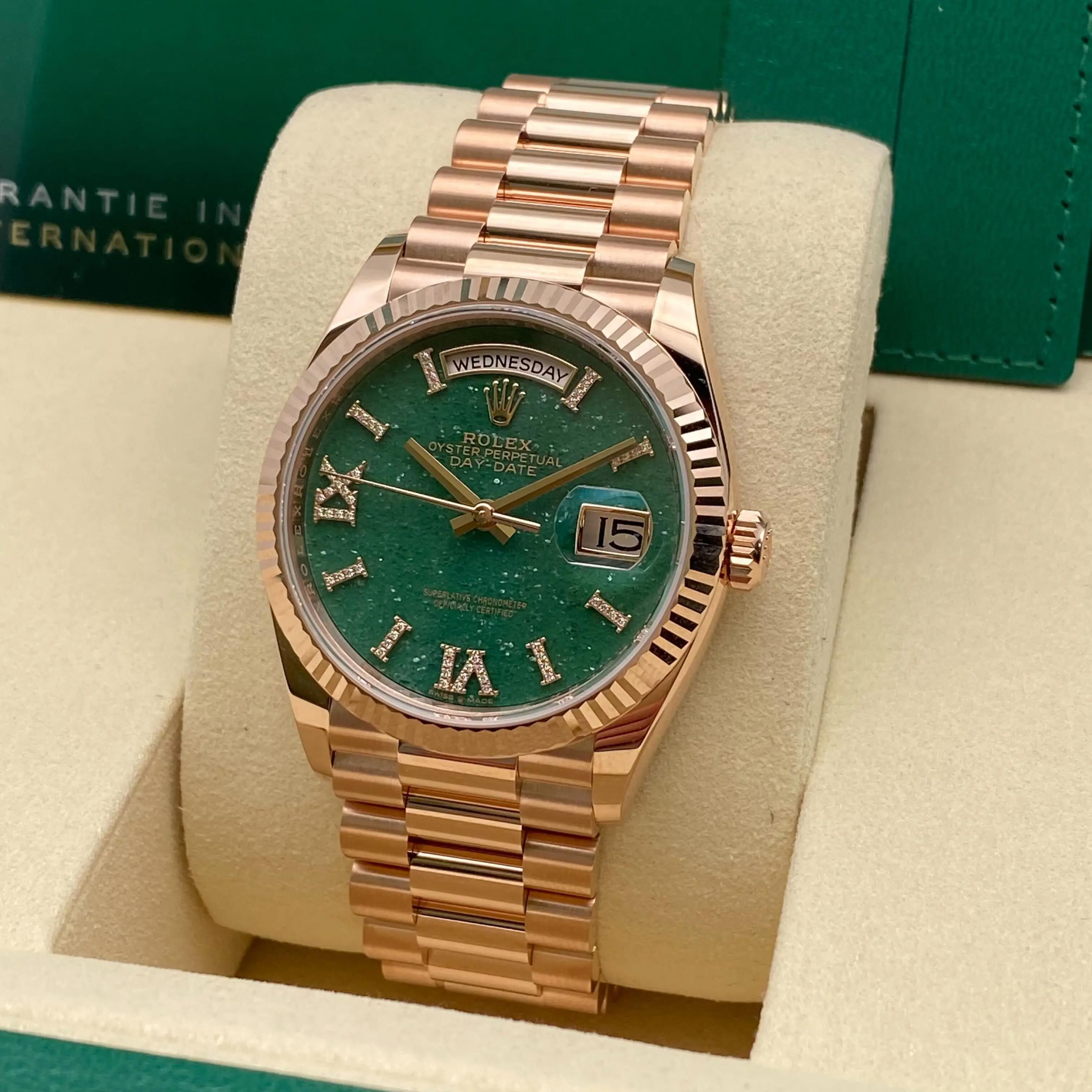 Reloj Rolex Day-Date 36 mm de oro rosa de 18 quilates con esfera de diamantes y aventurina verde 128235 en Nuevo estado para la venta en New York, NY