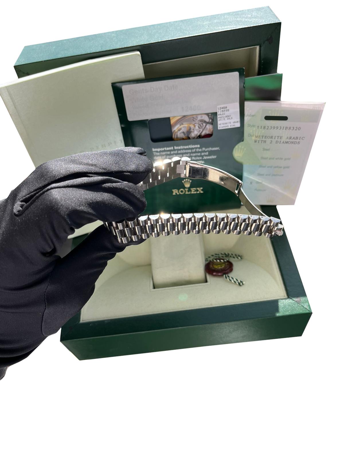 Rolex Day-Date 36mm Or blanc 18k Lunette cannelée Météorite 2 Diamants Cadran 118239 en vente 14