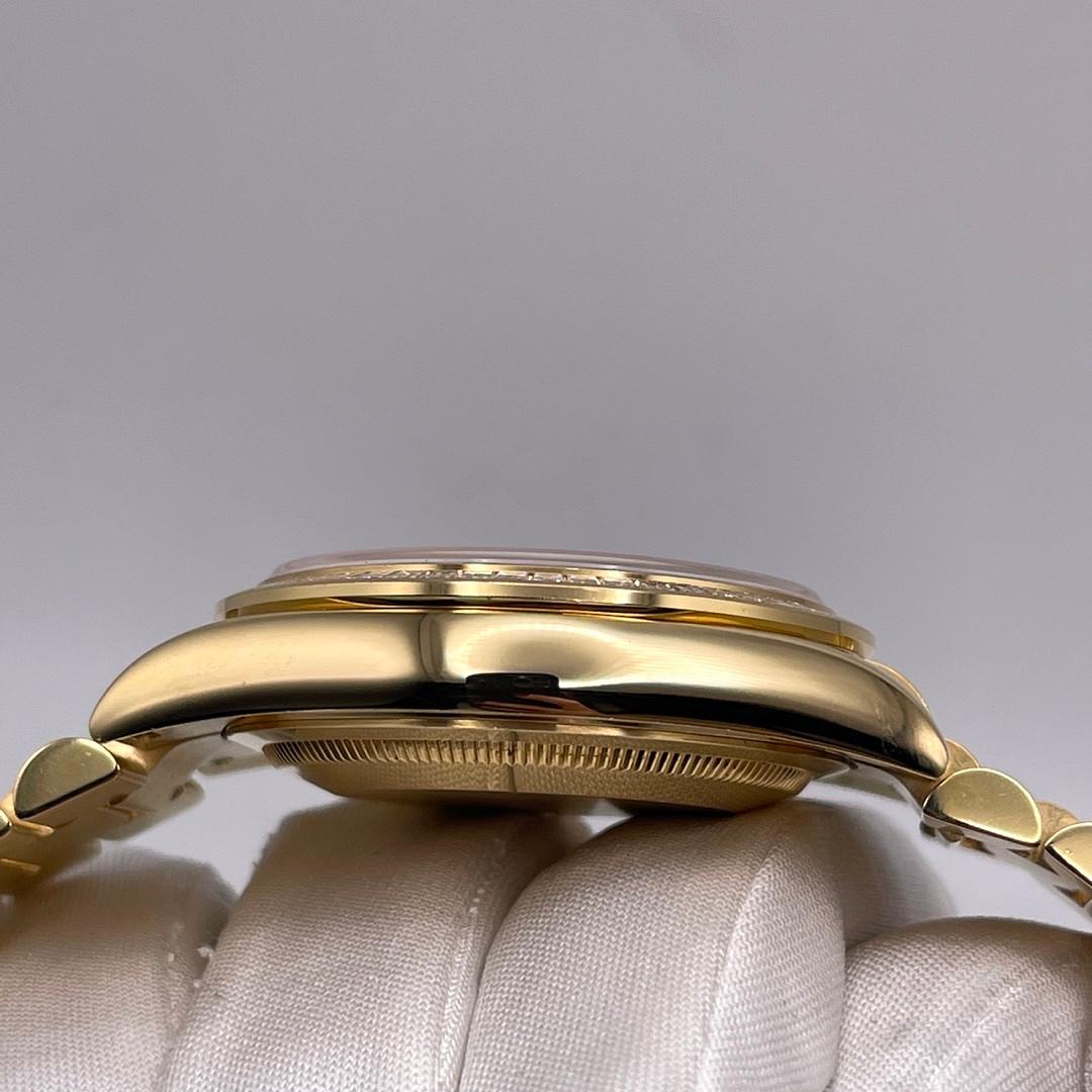 Women's or Men's Rolex Day-Date 36mm Yellow Gold Diamond Bezel Champagne Diamond Dial 118398BR