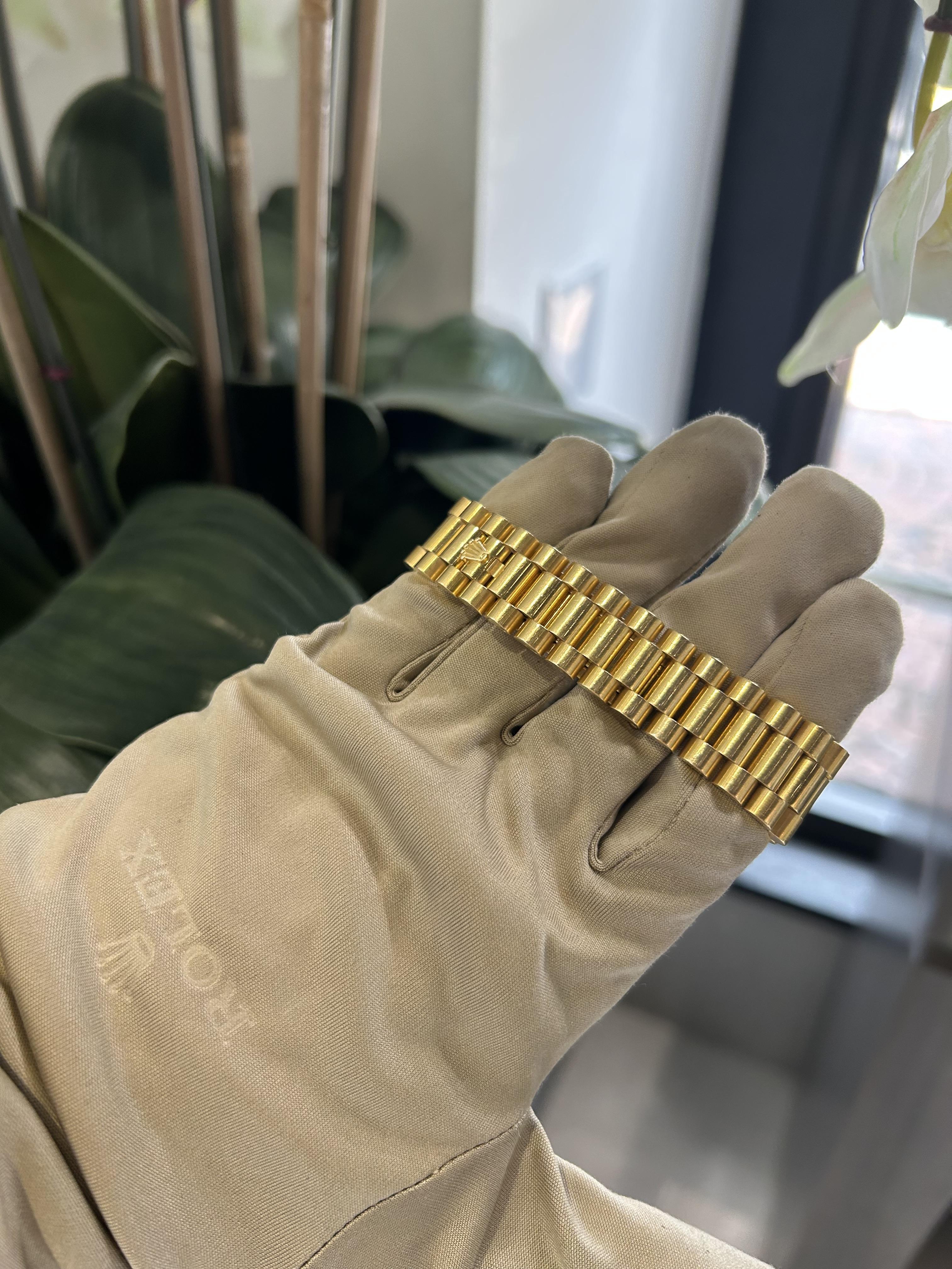 Rolex Day Date 36mm Esfera Blanca Brazalete President 118208 en venta 5