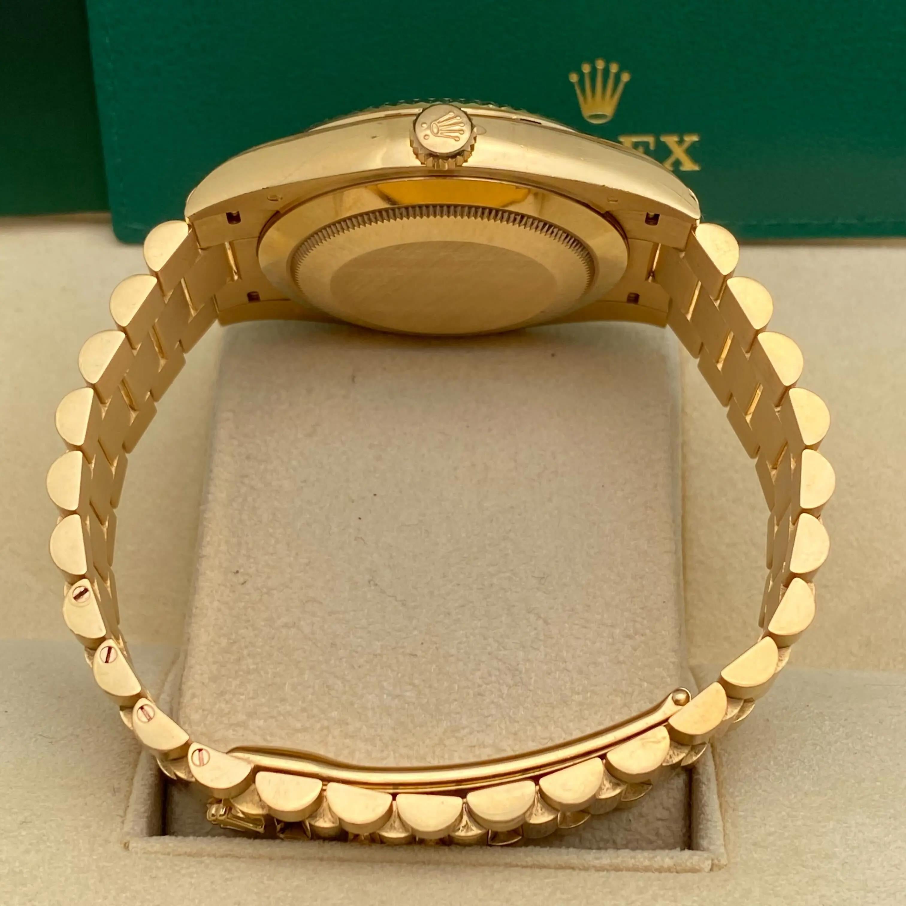 Rolex Day Date 40 228238 Oro giallo 18 carati Diamante Baguette Quadrante champagne in vendita 3