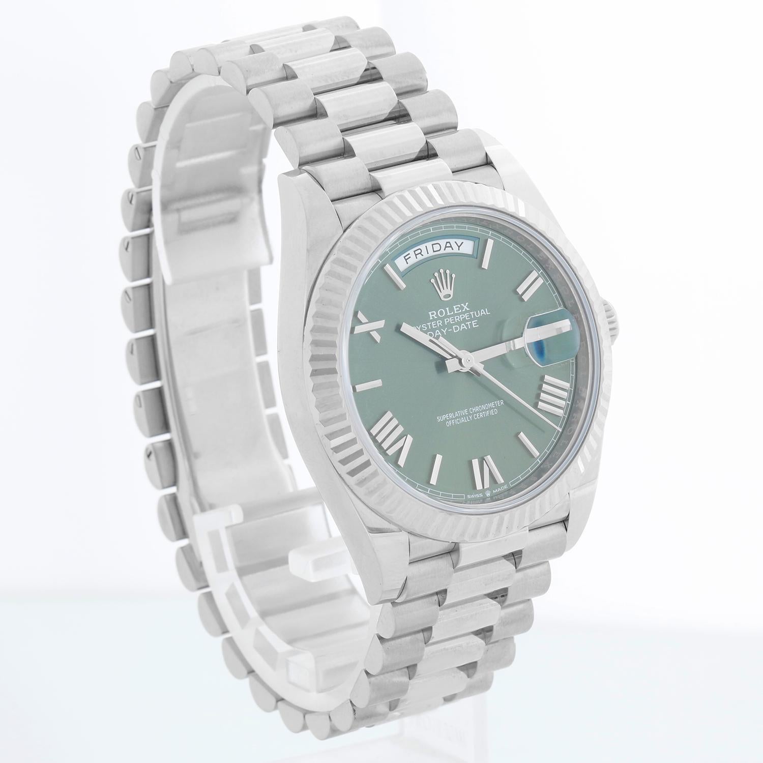 Rolex Day-Date 40 President 18k White Gold Men's 40mm Watch 228239 In Excellent Condition For Sale In Dallas, TX