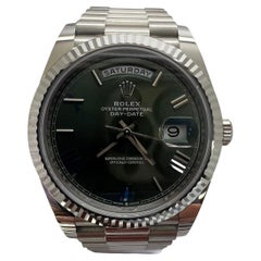 Rolex Day-Date 40 President Orologio da uomo in oro bianco 18 ct. quadrante verde oliva 228239