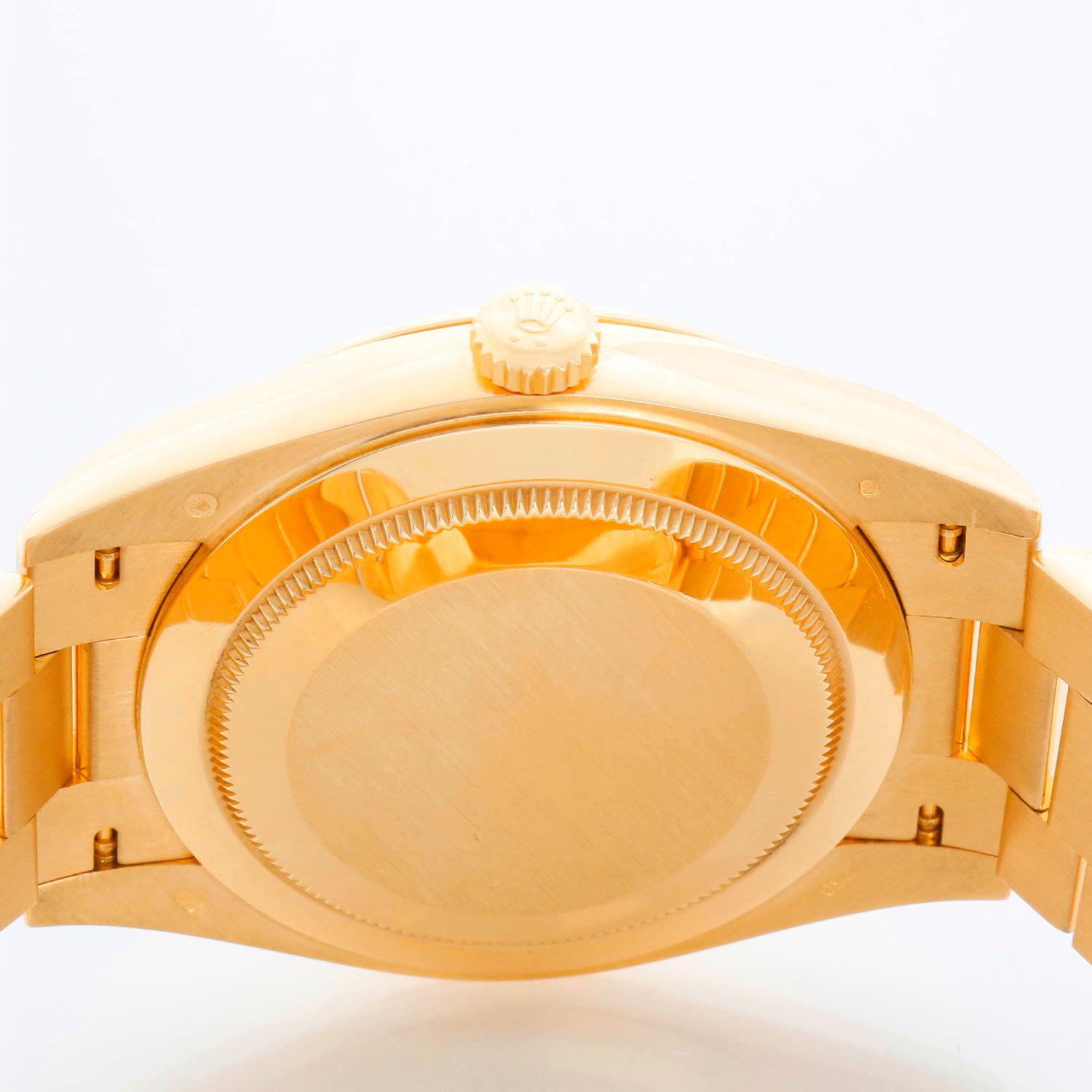 Reloj Rolex Day-Date 40 President de oro amarillo de 18 quilates para hombre de 40 mm 228238 en venta 1