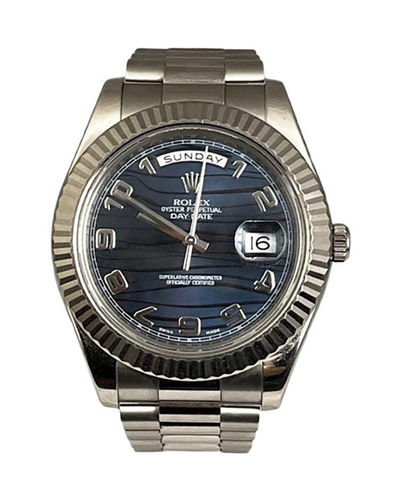 Rolex Day Date 41 mm in 18k Weißgold mit blauem Wellenzifferblatt   REF 218239 1