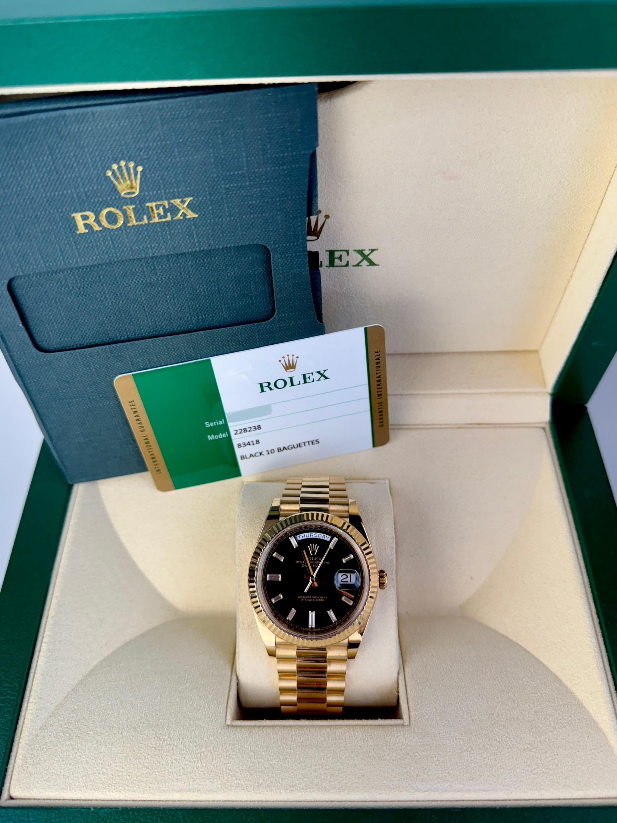 Men's Rolex Day-Date Black Index DIA Dial Fluted Jubilee YG 40 Date:2016 Style:228238