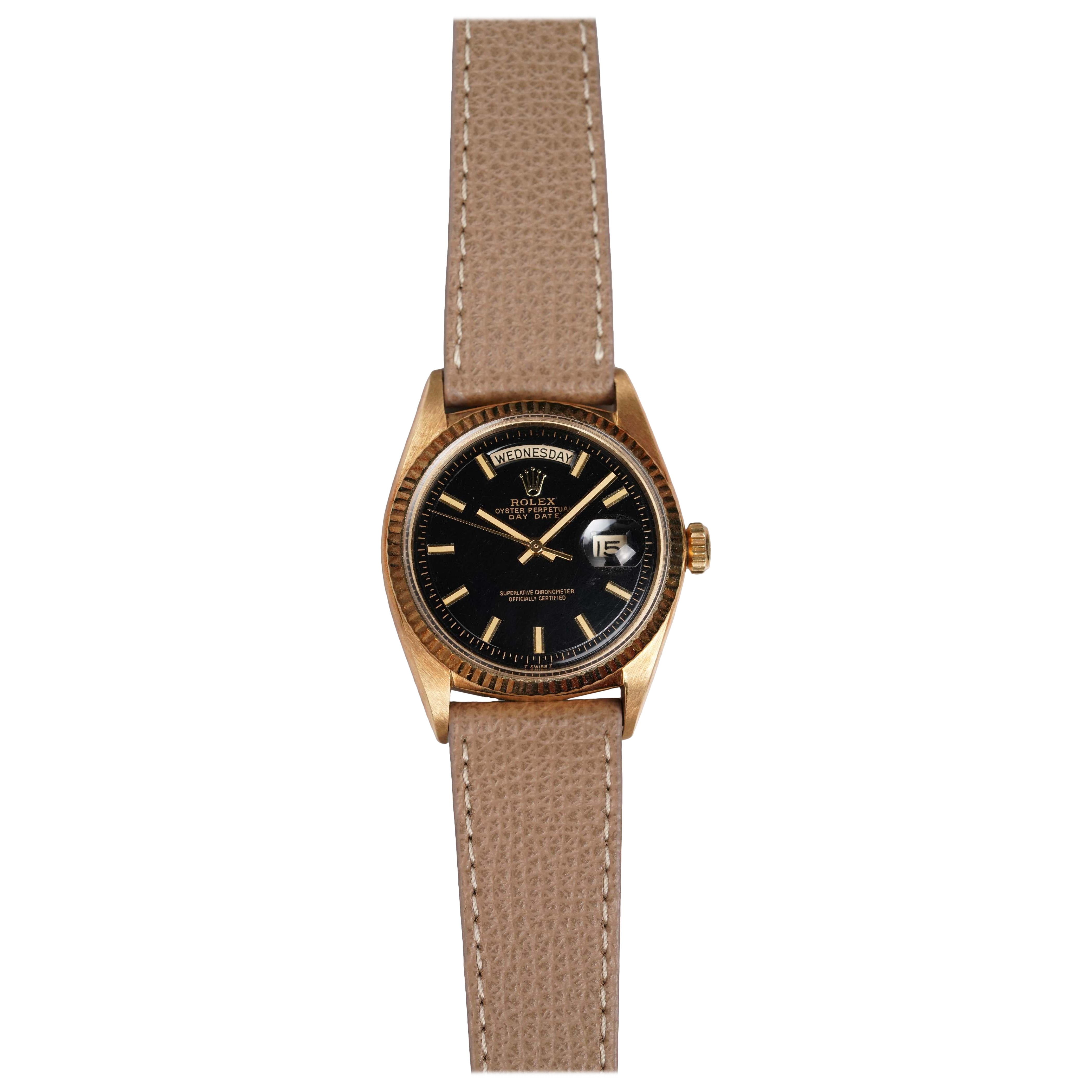 Reloj Rolex Day Date con esfera negra Wideboy de oro amarillo de 18 quilates, años 70 en venta