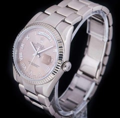 Rolex Day-Date Gents 18 Karat White Gold Salmon Dial 118239 Automatic Wristwatch