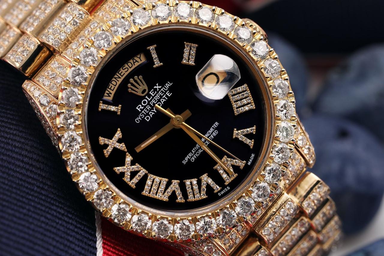 Taille ronde Rolex Day-Date Diamants véritables Cadran romain noir Bracelet présidentiel 18038 en vente