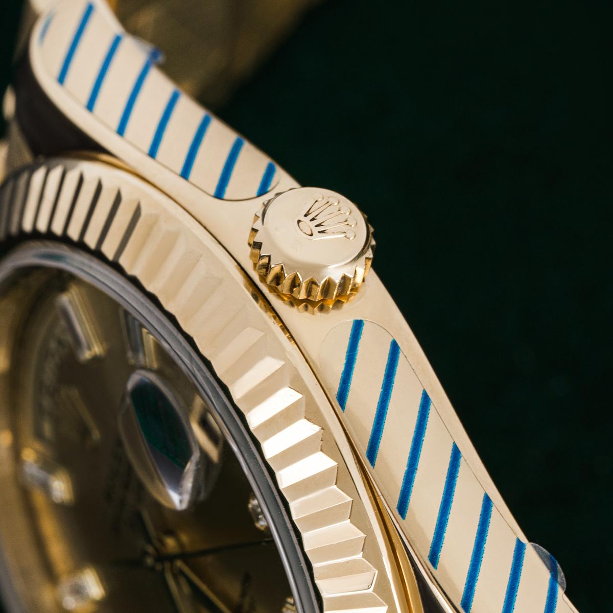 Rolex Day-Date II avec cadran en diamants et rubis 218238 Pour hommes en vente