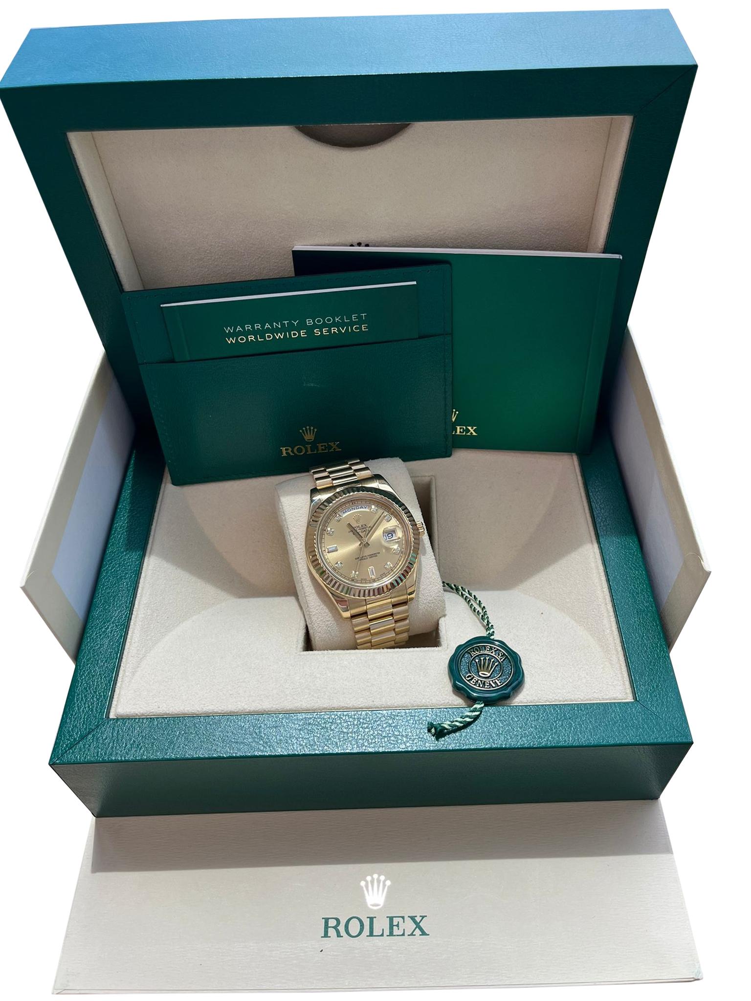The Rolex Day-Date II 218238 comes with a yellow gold case that is 41mm in diameter and crafted from 18 kt. yellow gold with a screw-down case back and a winding crown. The case is magnificently framed with a yellow-gold fluted bezel. Beneath the