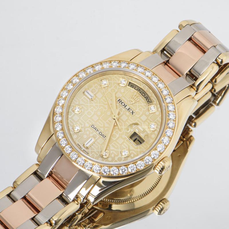 Rolex Day-Date Masterpiece Perlenmaster Diamant-Uhr mit Set im Angebot 2