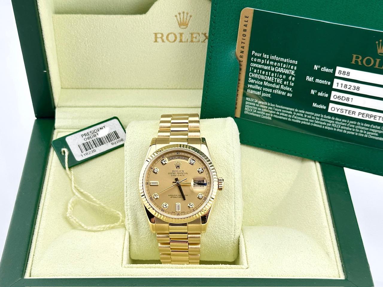 Stilnummer: 118238

Seriennummer: 06D81***

Jahr: 2018

Modell: Rolex Day-Date Präsident 

MATERIAL des Gehäuses: 18K Gelbgold

Band: 18K Gelbgold

Lünette: 18K Gelbgold

Zifferblatt: Fabrik Champagner Diamant Zifferblatt

Gesicht: