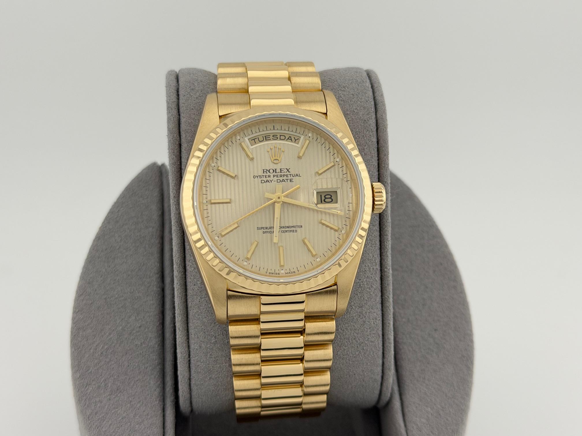 Rolex Day Date President 18238 36mm Champagne Tapestry Dial 18k Yellow Gold in vendita 10