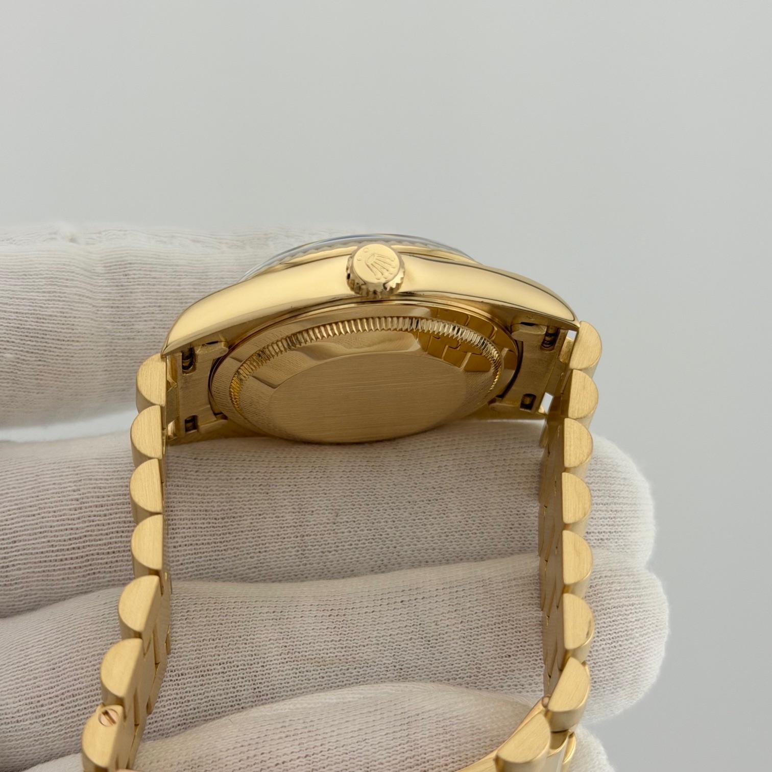 Rolex Day Date President 18238 36mm Champagne Tapestry Dial 18k Yellow Gold in vendita 3