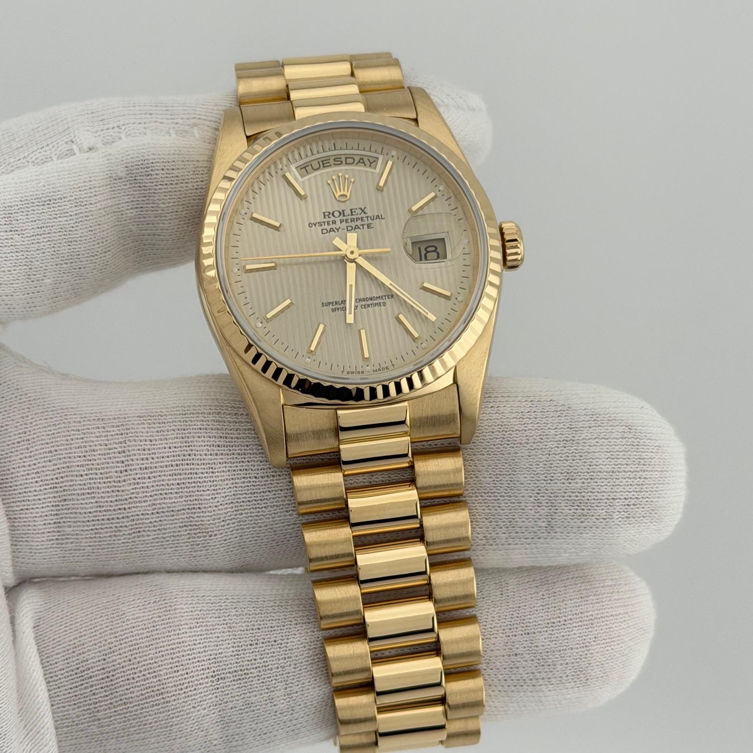 Rolex Day Date President 18238 36mm Champagne Tapestry Dial 18k Yellow Gold in vendita 5