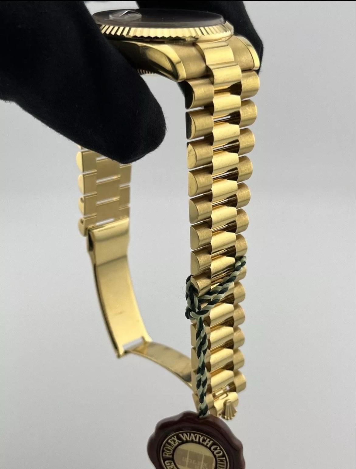 Rolex Day-Date President 18k Yellow Gold Sliver Dial Mens 36mm Watch '12+ 118238 For Sale 12