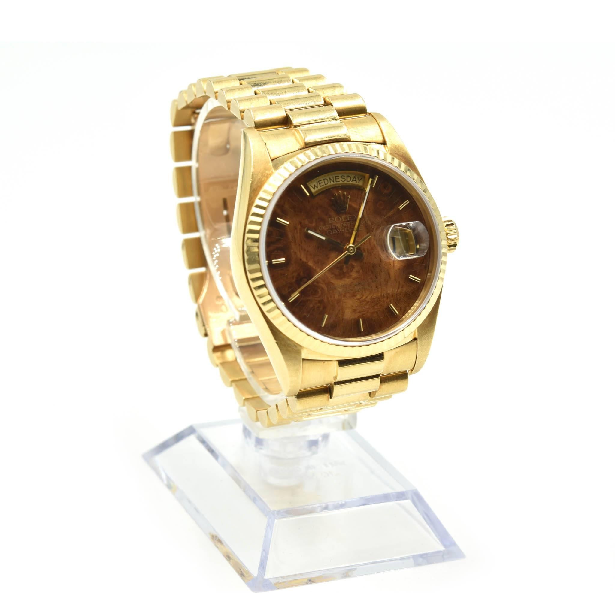 Movement: automatic 3055 movement w/ quickset feature
Function: hours, minutes, seconds, day, date
Case: 36mm round 18k yellow gold case with 18k yellow gold fluted bezel, sapphire protective crystal, screw-down crown, water resistant to 100