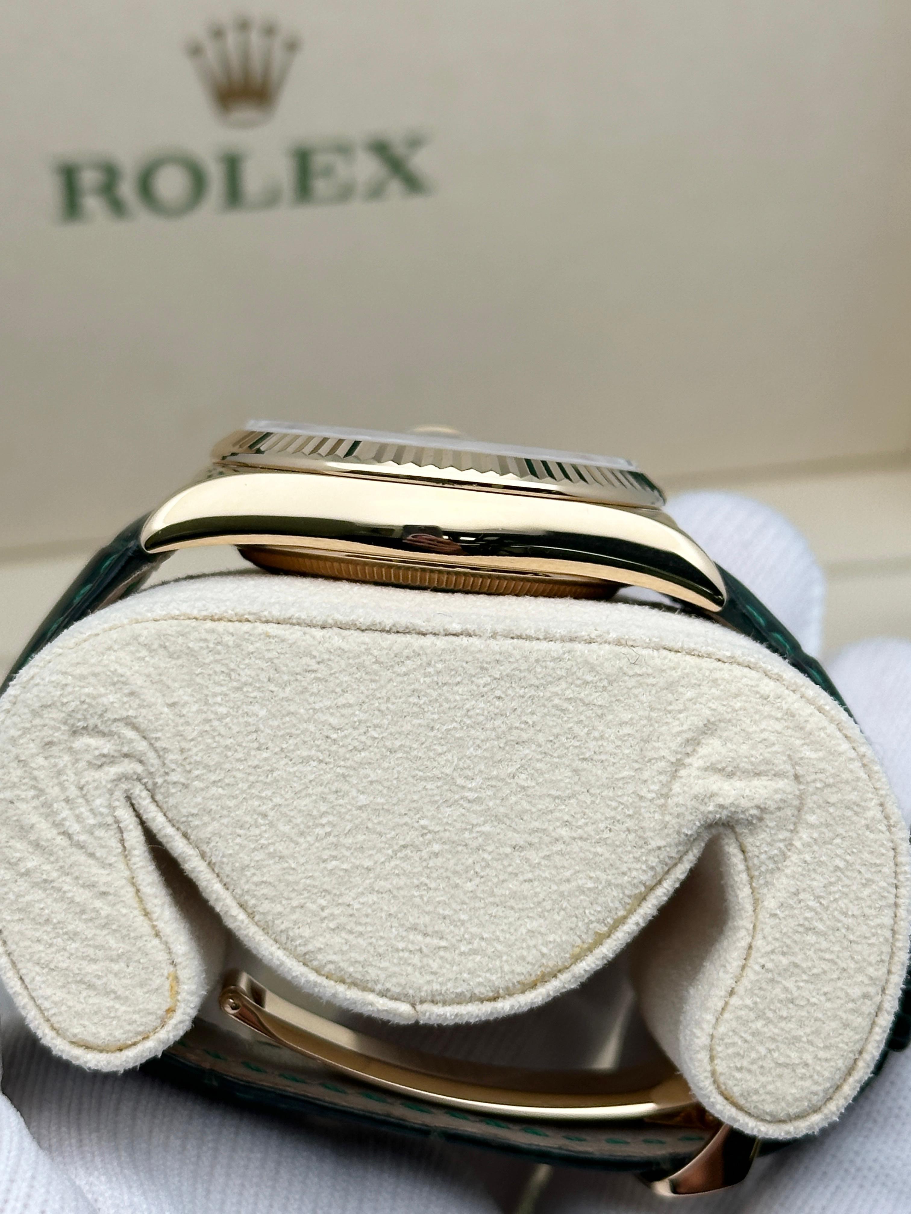 Rolex Day-Date President 36 18k Gelbgold Grünes Zifferblatt Luxusuhr 118138 im Angebot 2