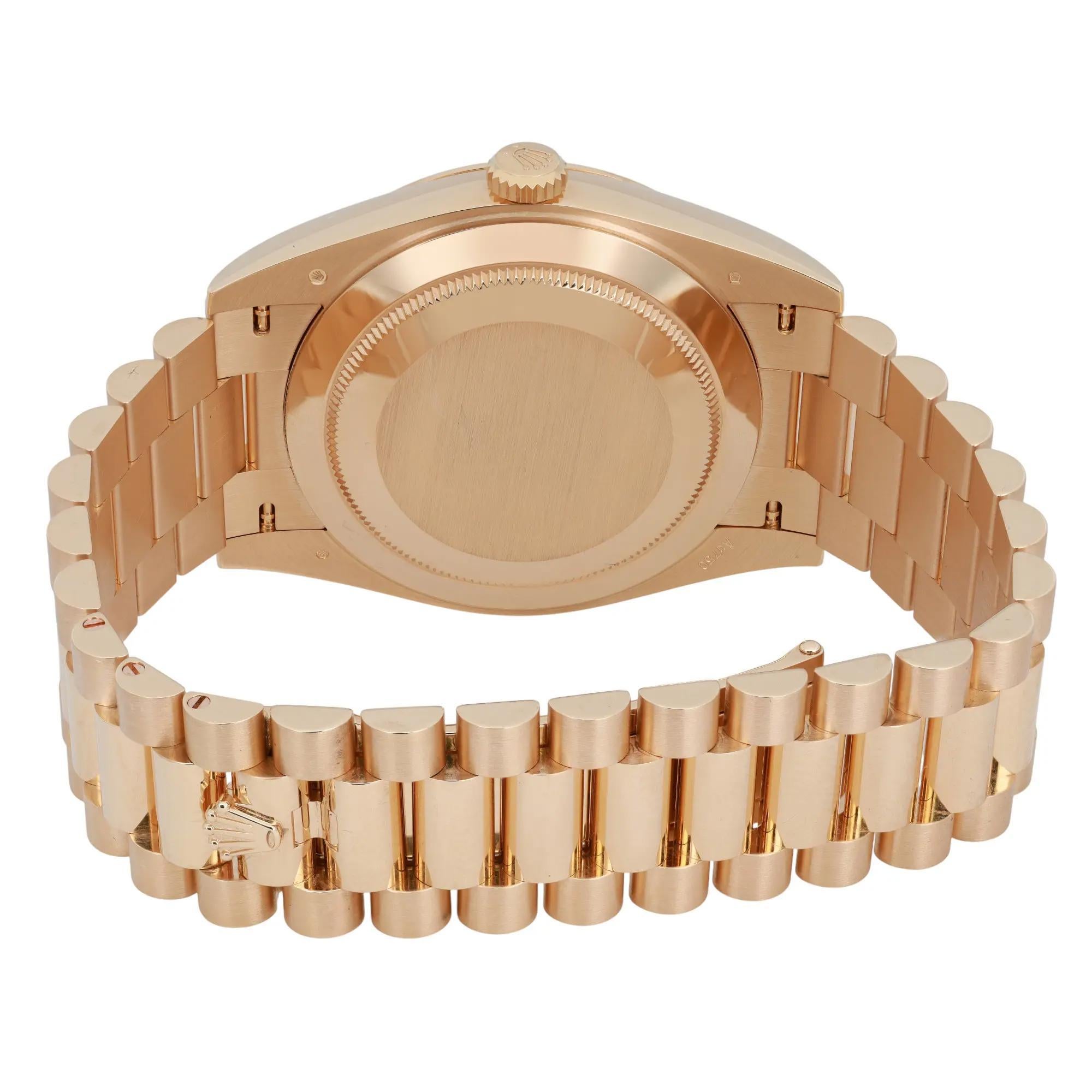 Reloj Rolex Day-Date President 40 Oro amarillo de 18 quilates Esfera lacada verde Hombre 228238 en venta 2