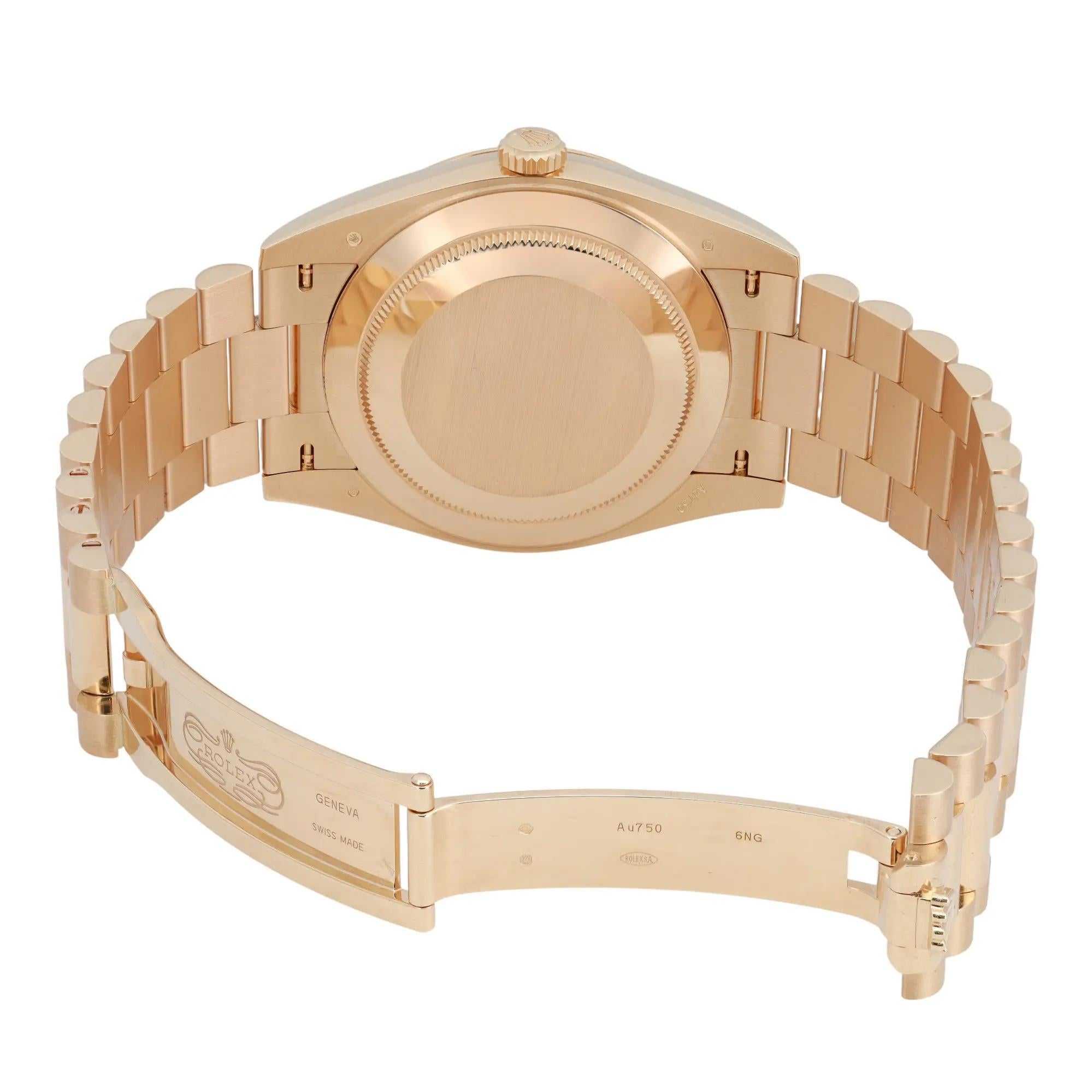 Reloj Rolex Day-Date President 40 Oro amarillo de 18 quilates Esfera lacada verde Hombre 228238 en venta 3