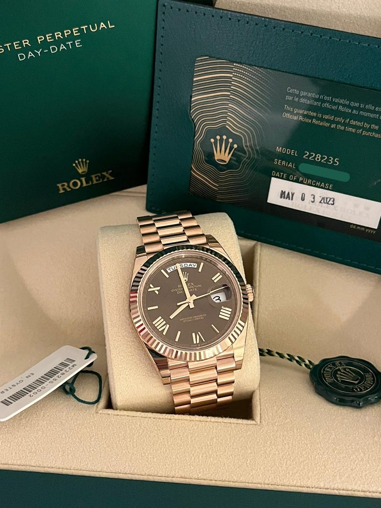 ROLEX DAY-DATE 228235 -  SLATE OMBRÉ ROMAN DIAL | PRESIDENTIAL BRACELET