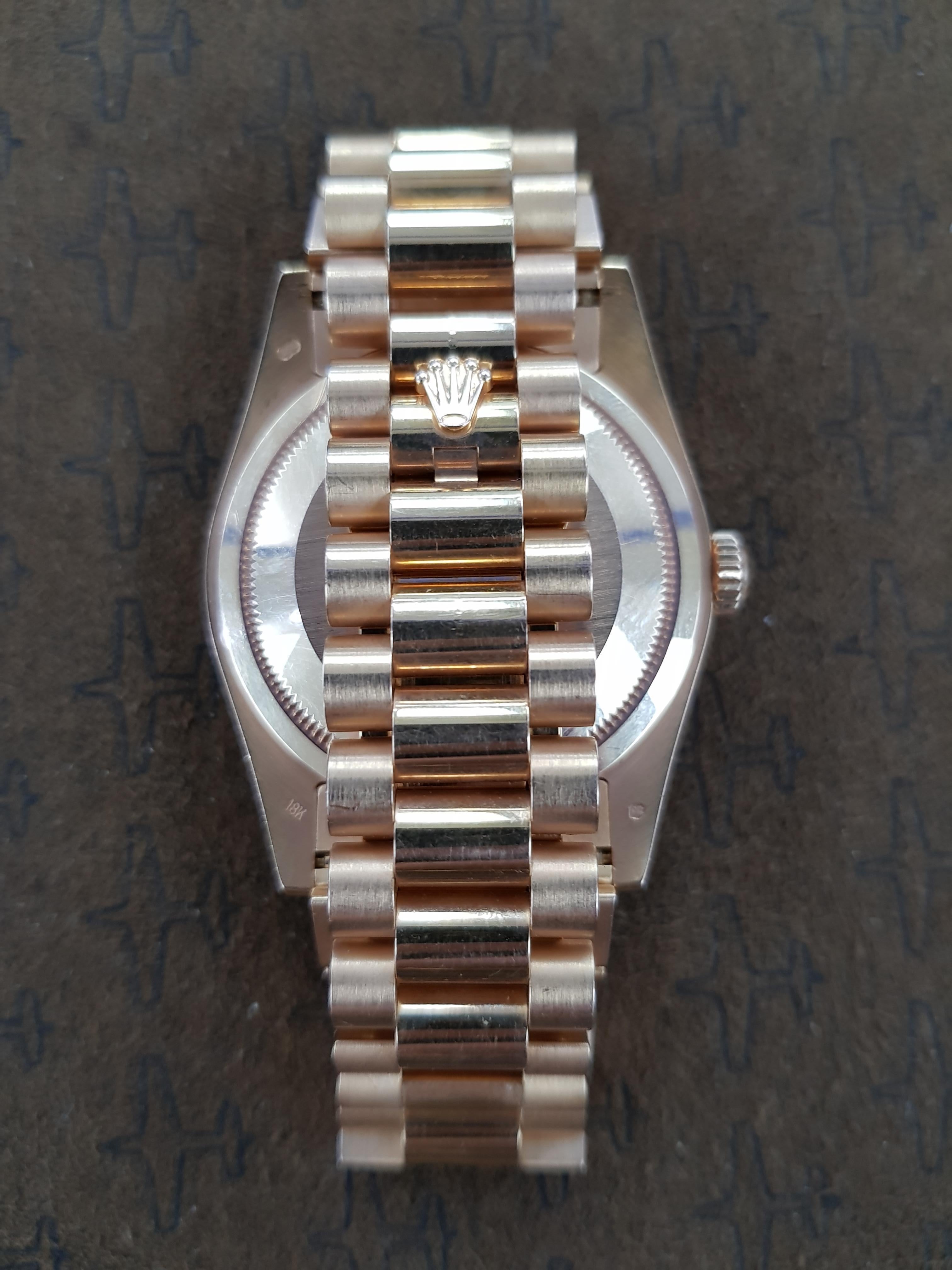 Women's or Men's Rolex Day Date, Rose Gold, Model Number 118235, Registered 2005 For Sale