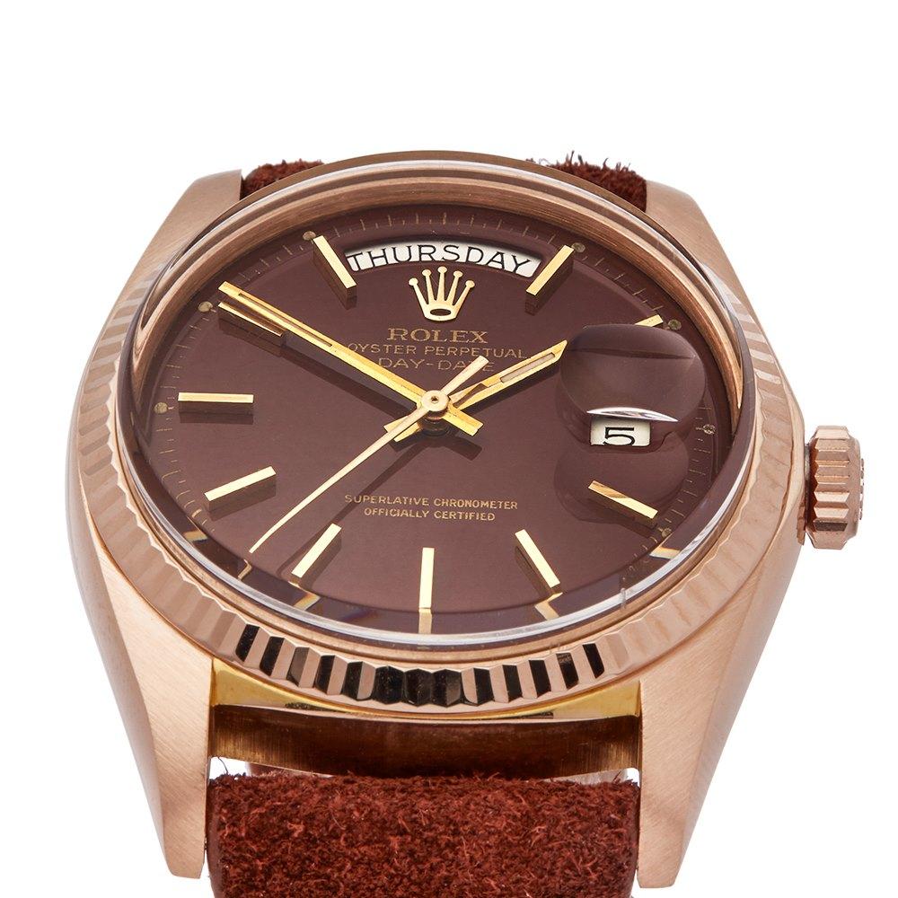 Ref: W5504
Manufacturer: Rolex
Model: Day-Date
Model Ref: 1803
Age: Circa 1970's
Gender: Unisex
Complete With: Box Only
Dial: Ox Blood Stella
Glass: Plexiglass
Movement: Automatic
Water Resistance: To Manufacturers Specifications
Case: 18k Rose