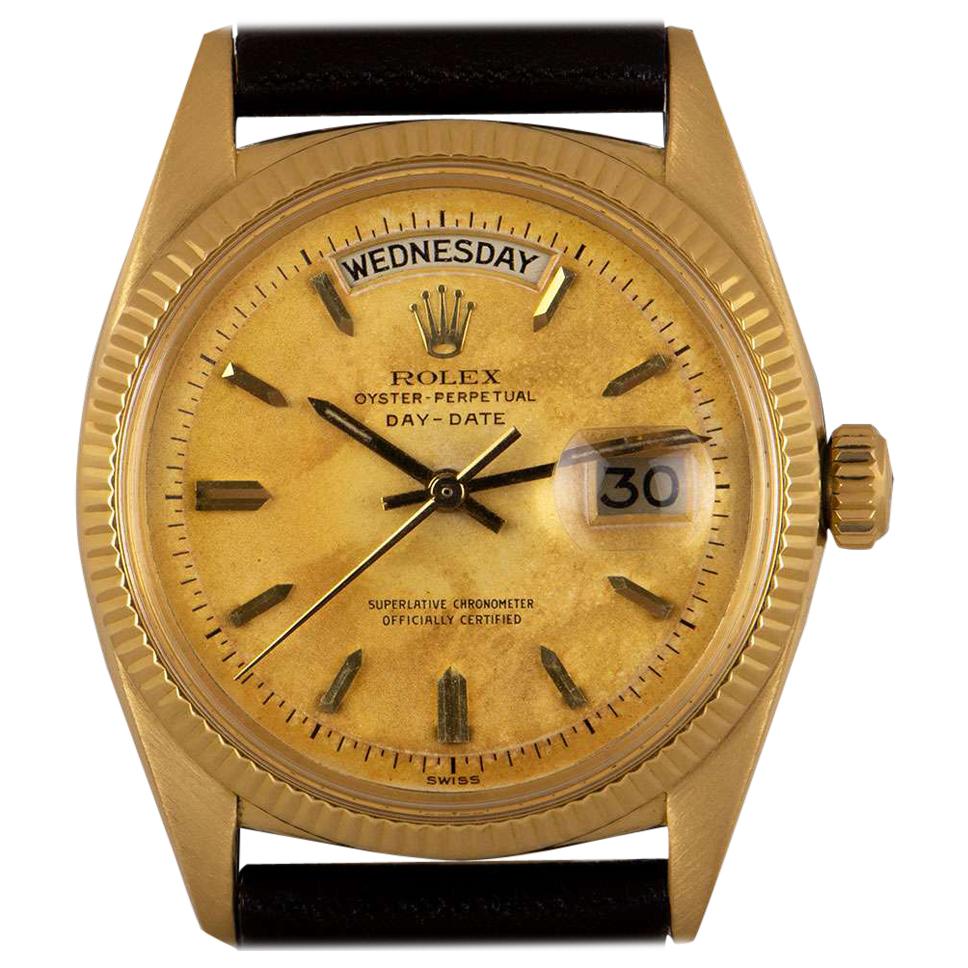 Rolex Day-Date Vintage Gents 18 Karat Yellow Gold Champagne Dial 6611B