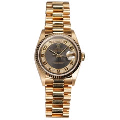 Rolex Daydate Myriad Diamant-Zifferblatt Uhr in 18K Gelbgold, 1991