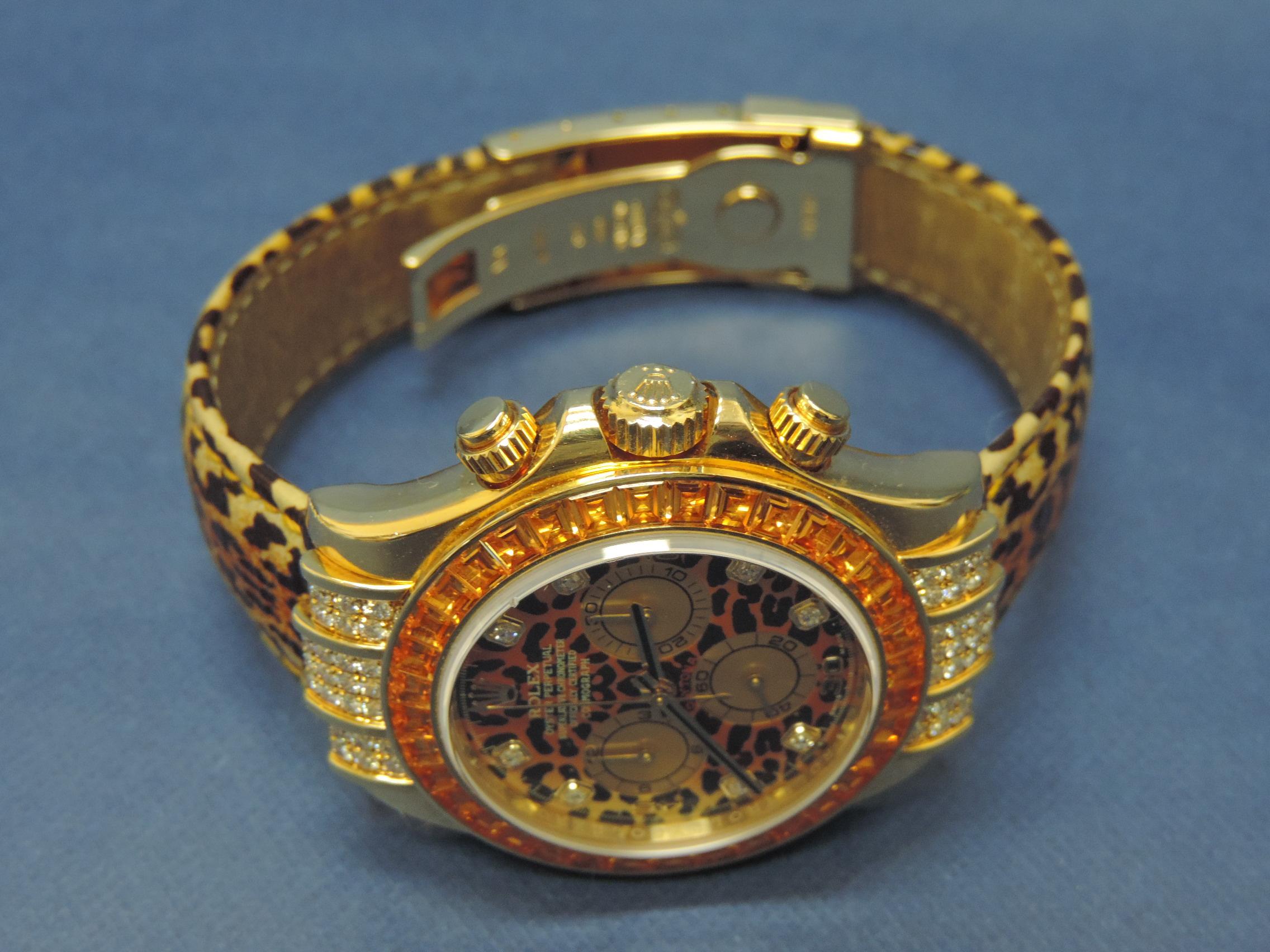 Women's or Men's Rolex Daytona 18k Gold Leopard Watch  For Sale