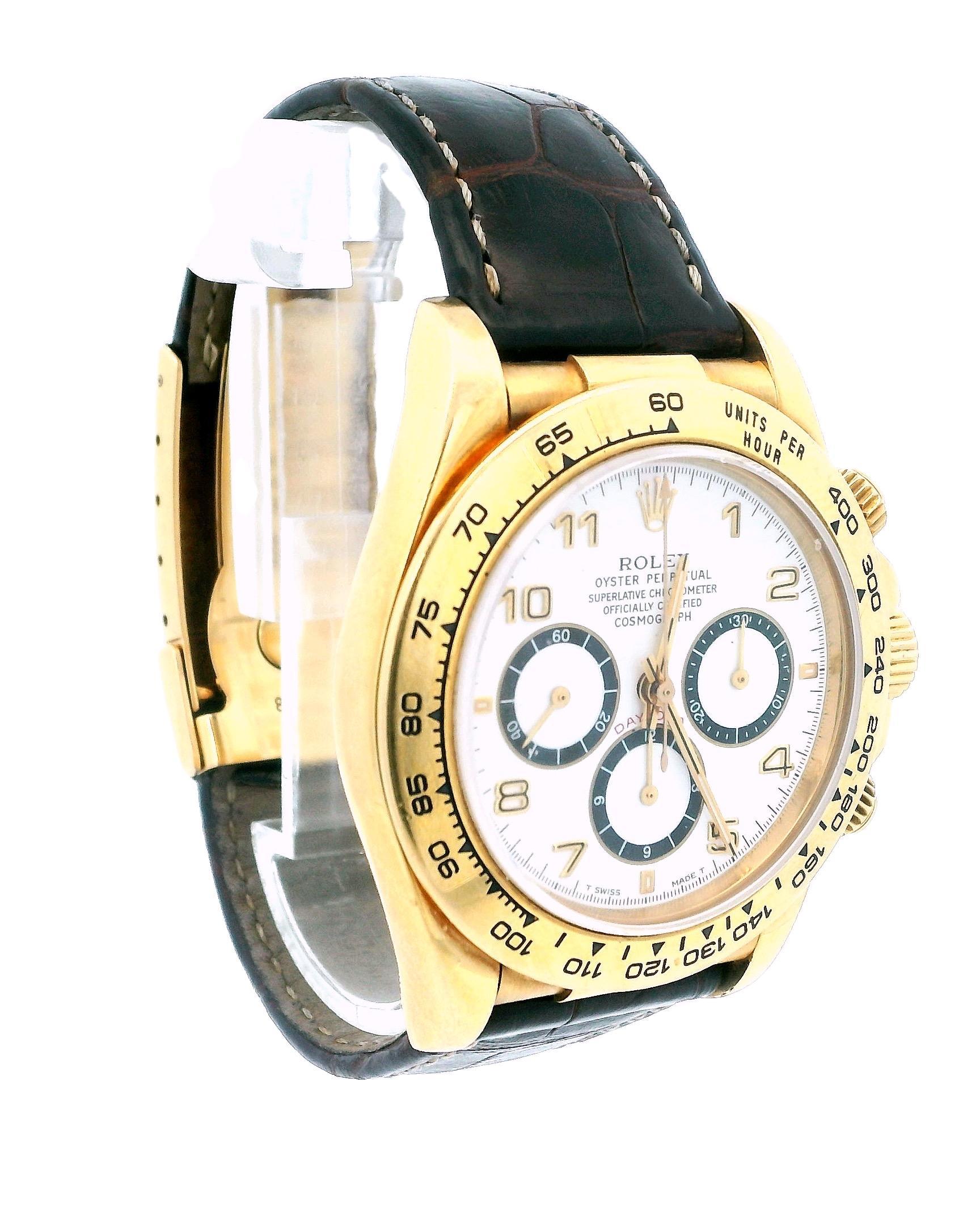 Rolex Daytona 16518 18K Yellow Gold White Dial Mens Watch In Excellent Condition For Sale In Great Neck Plaza, NY