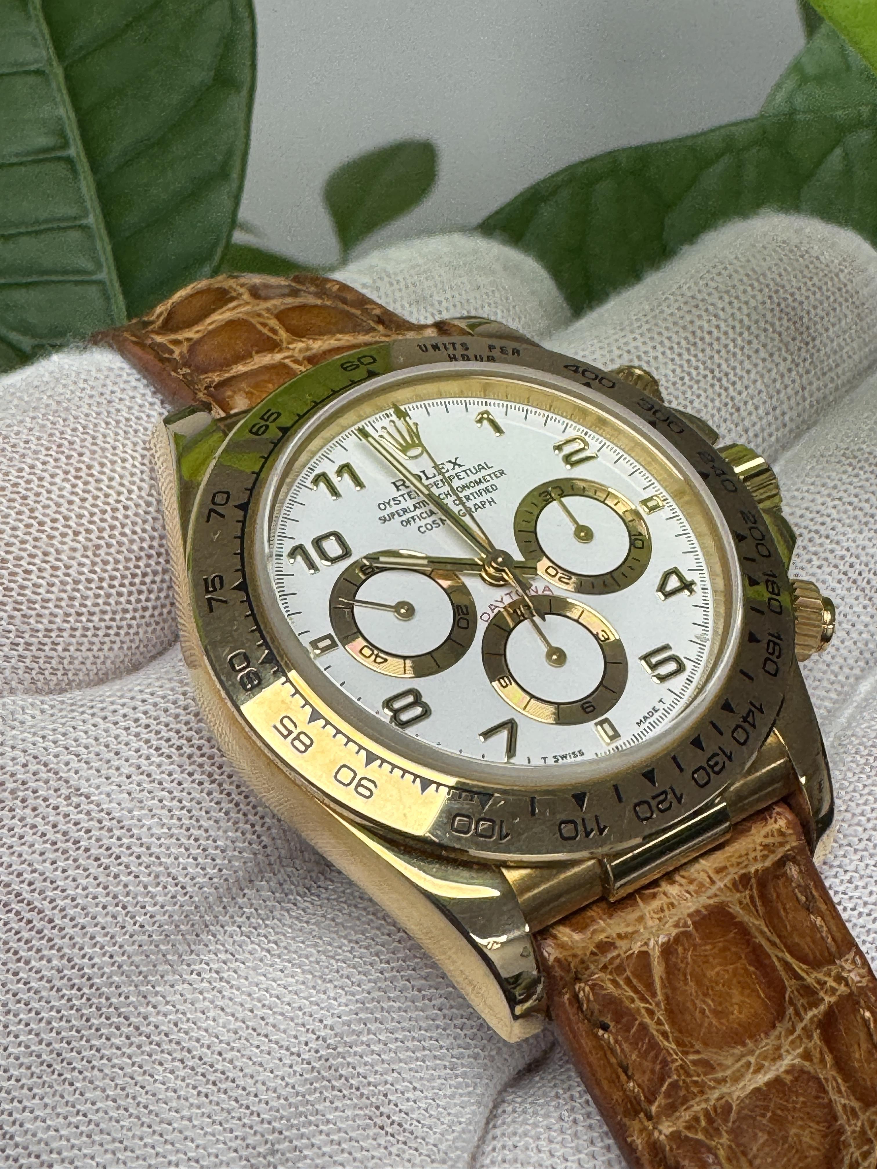 da uomo o donna Rolex Daytona 16518 18K Yellow Gold White Dial Watch Box & Papers in vendita