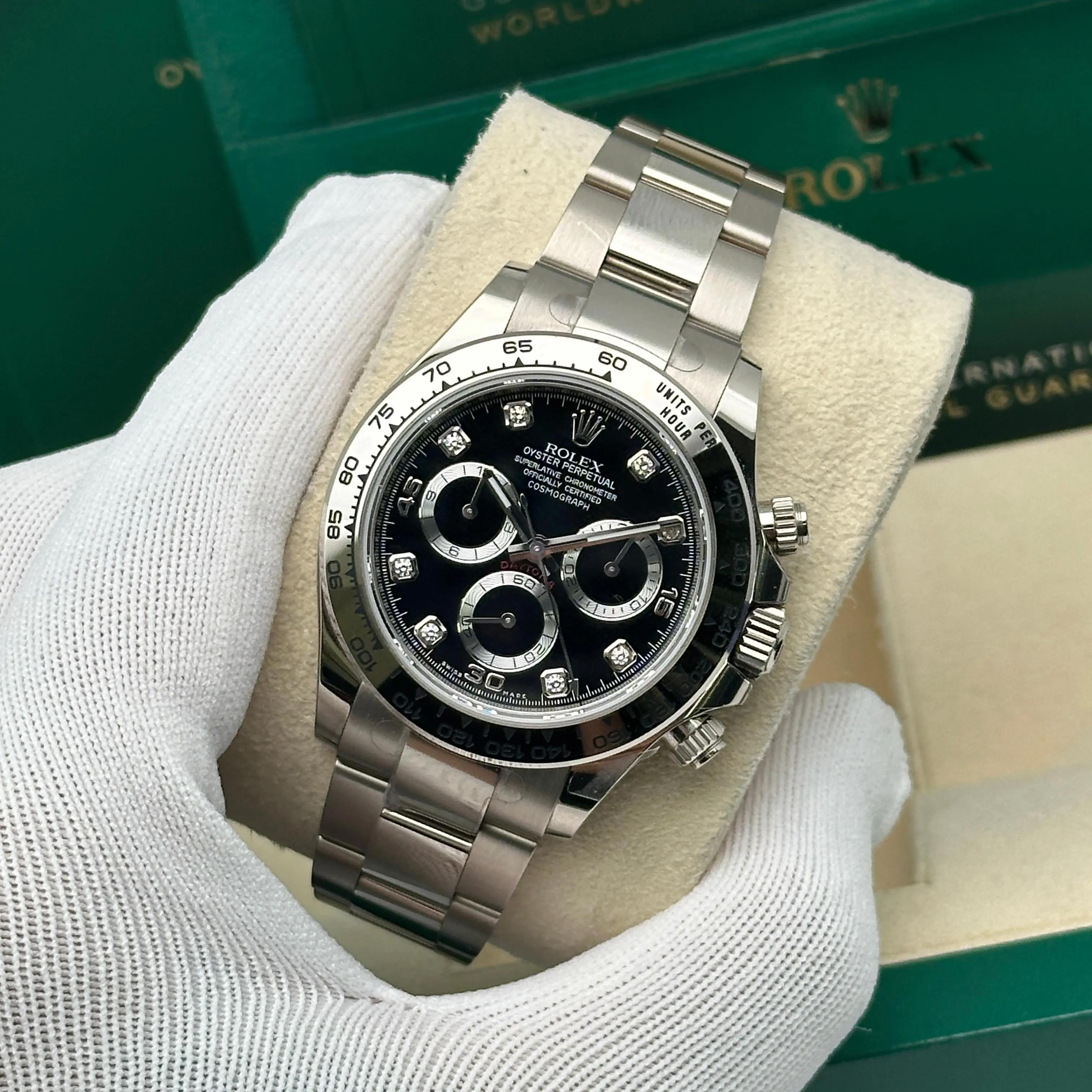Pre-owned in excellent condition. Comes with original box and papers. 

🕰️ General Information
Brand: Rolex

Model: Daytona

Model Number: 116509

Year Manufactured: 2021

Vintage: No

Country/Region of Manufacture: Switzerland

Style: