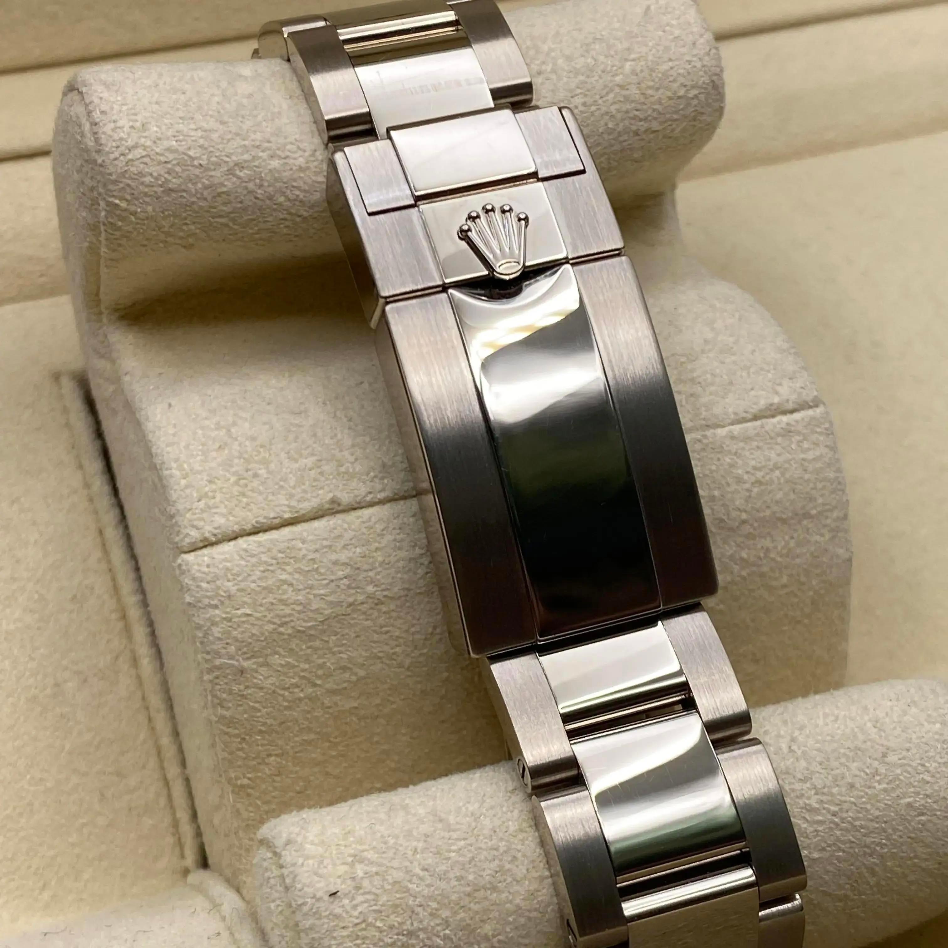 Rolex Daytona 18K White Gold Black Diamond Dial Watch 116509 in vendita 3