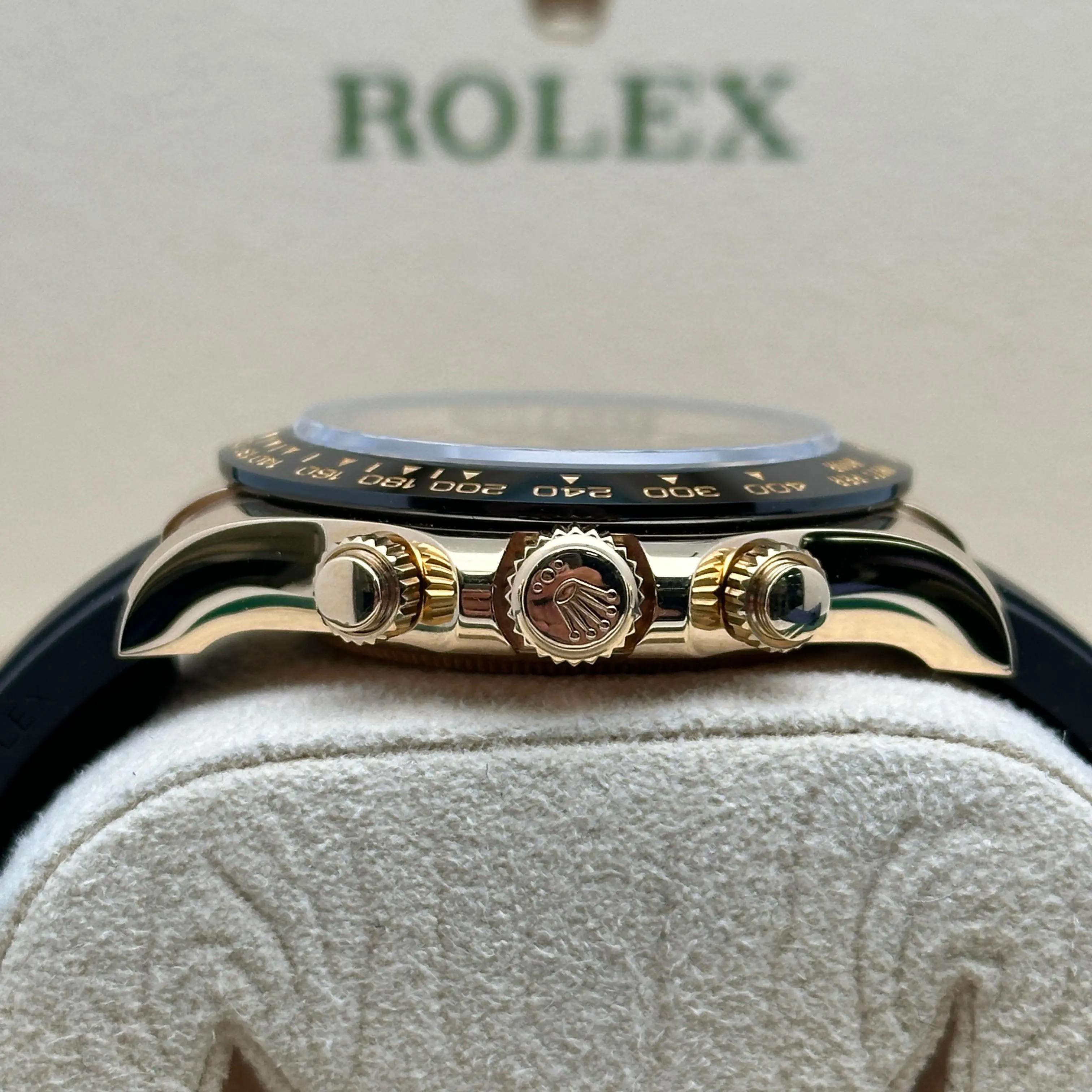 Rolex Daytona 18K Yellow Gold Champagne Sticks Dial Men Watch 116518LN For Sale 2