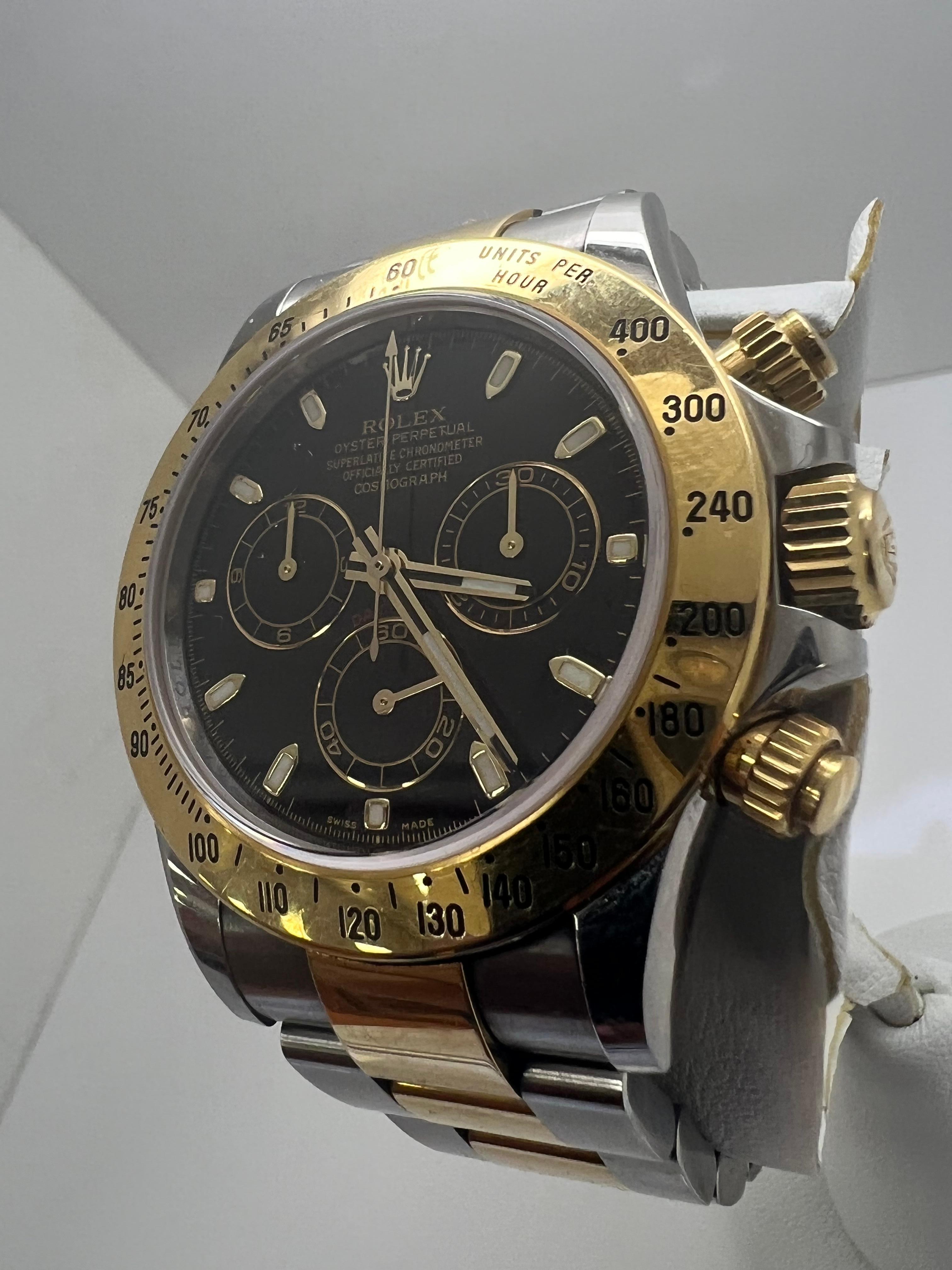 Rolex Daytona 2 Tone Schwarzes Zifferblatt Herrenuhr

hervorragender Zustand

Diese Uhr ist 100% original Rolex

Original Rolex Box & Broschüren 

Einkaufen mit Zuversicht 

5 Jahre Garantie
