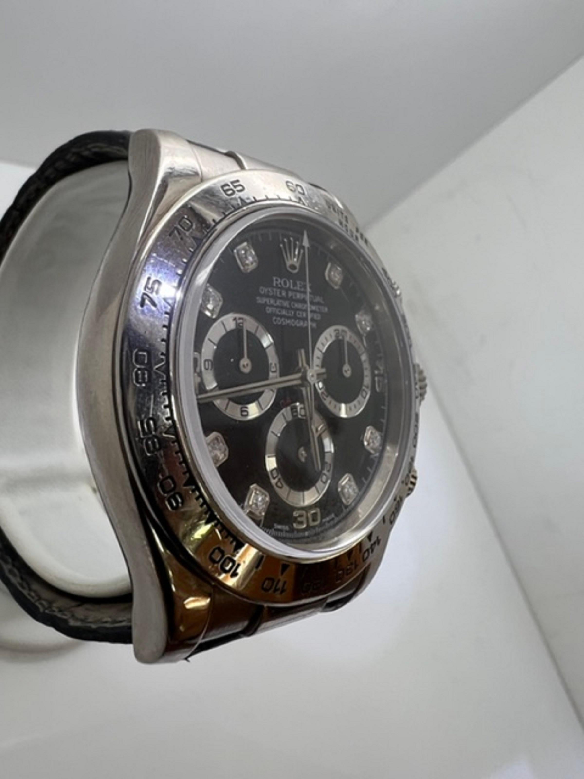 Rolex Daytona Schwarzes Diamant-Zifferblatt Herrenuhr

ausgezeichneter Zustand

Diese Uhr ist 100% original Rolex

Original Rolex Box & Broschüren 

Einkaufen mit Zuversicht 

5 Jahre Garantie

