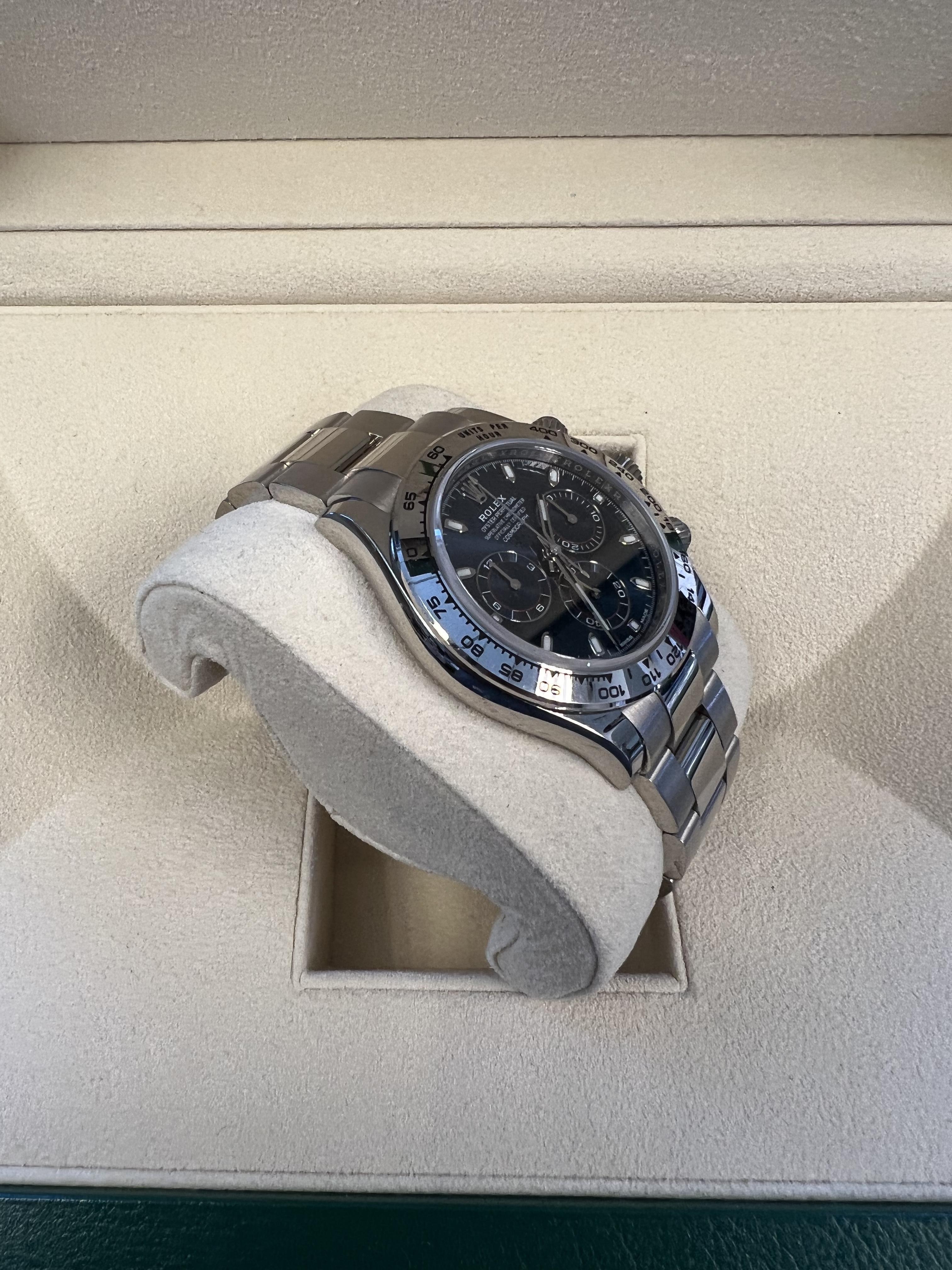 Rolex Daytona Blue Dial White Gold Box and Papers In Excellent Condition For Sale In BEVERLY HILLS, CA