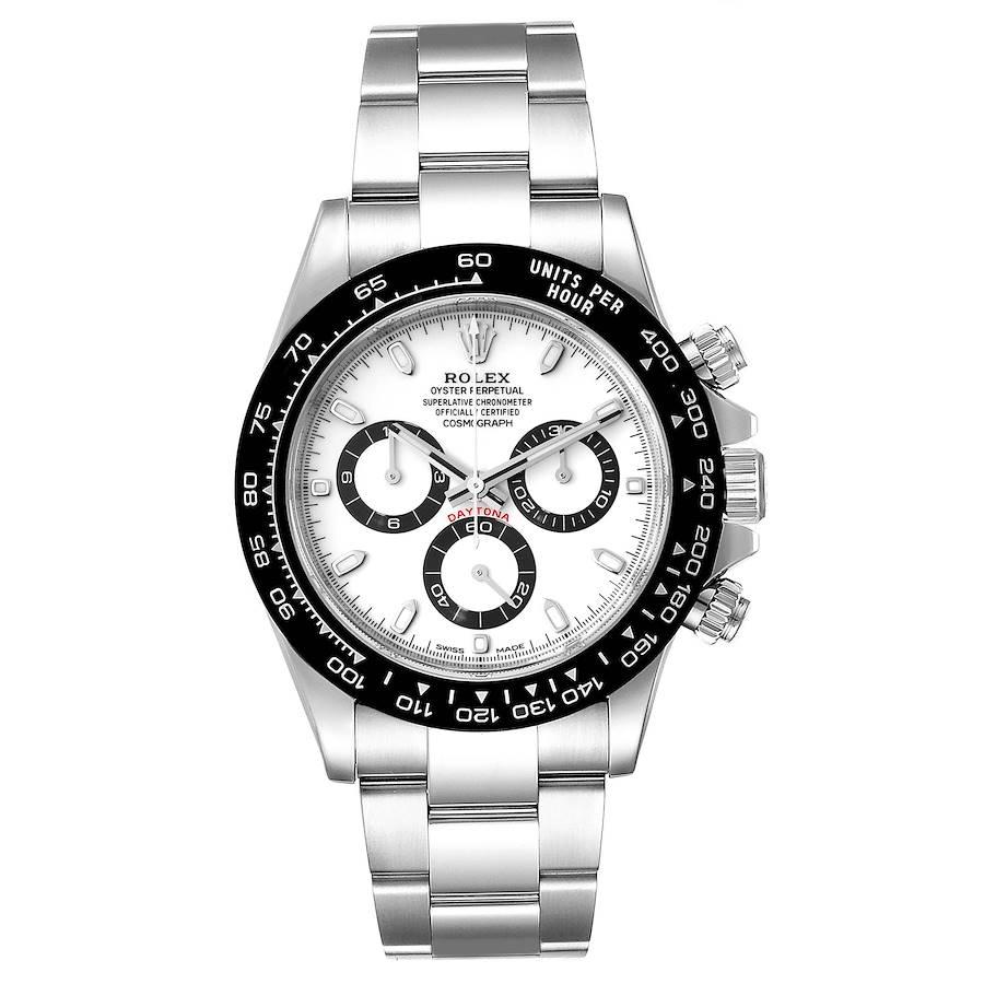 Rolex Daytona Ceramic Bezel White Dial Mens Watch 116500 Box Card. Mouvement à remontage automatique certifié officiellement chronomètre. Boîtier en acier inoxydable de 40.0 mm de diamètre. Boutons poussoirs spéciaux à visser. Monobloc noir