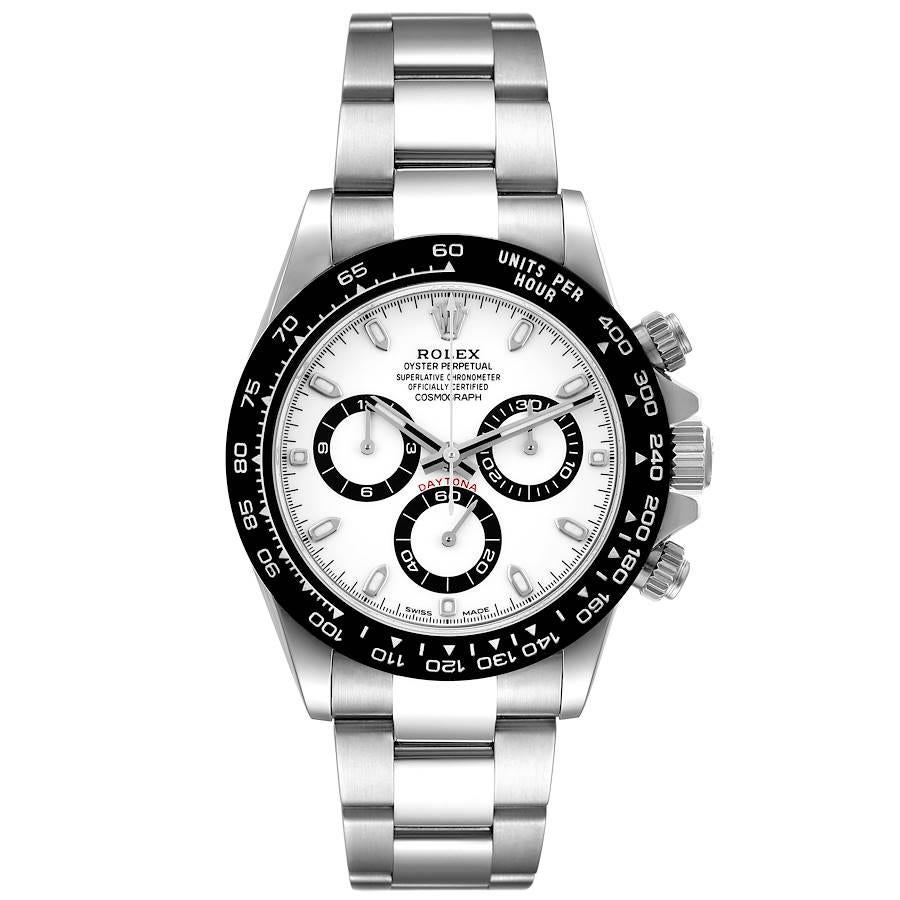 Rolex Daytona Keramik Lünette Weiß Panda Zifferblatt Stahl Herrenuhr 116500 Box Card. Offiziell zertifiziertes Chronometer-Automatik-Chronographenwerk mit Selbstaufzug. Gehäuse aus Edelstahl mit einem Durchmesser von 40.0 mm. Verschraubte Krone und