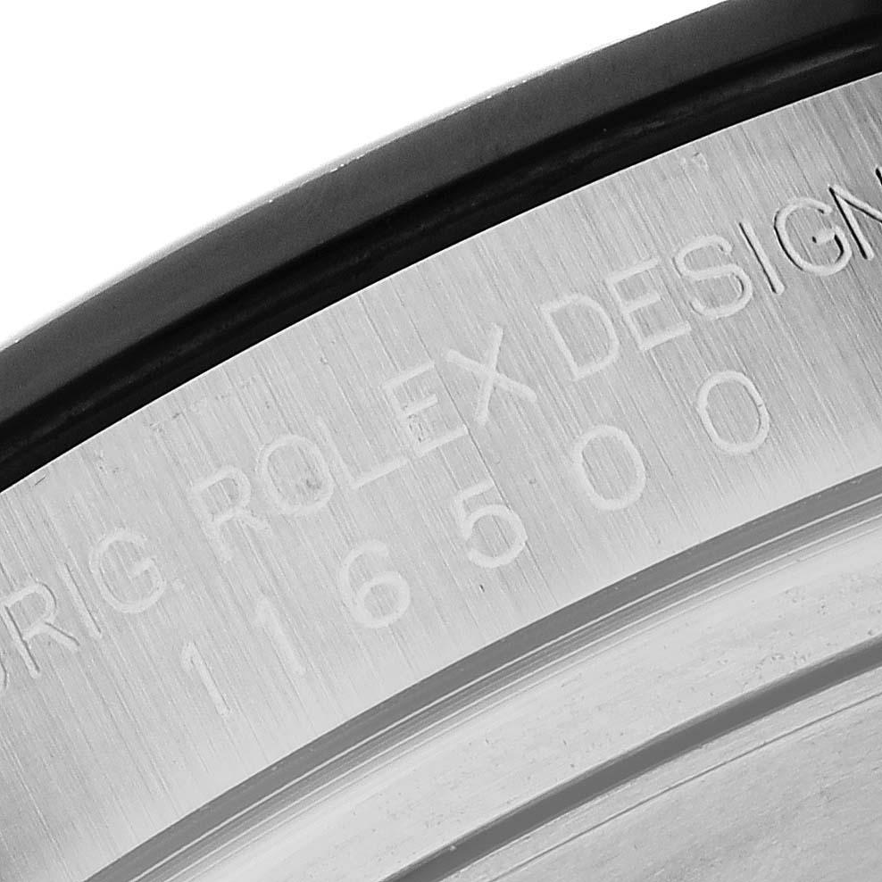 Rolex Daytona Keramik Lünette Weiß Panda Zifferblatt Stahl Herrenuhr 116500. Offiziell zertifiziertes Chronometer-Automatik-Chronographenwerk mit Selbstaufzug. Gehäuse aus Edelstahl mit einem Durchmesser von 40.0 mm. Verschraubte Krone und Drücker.
