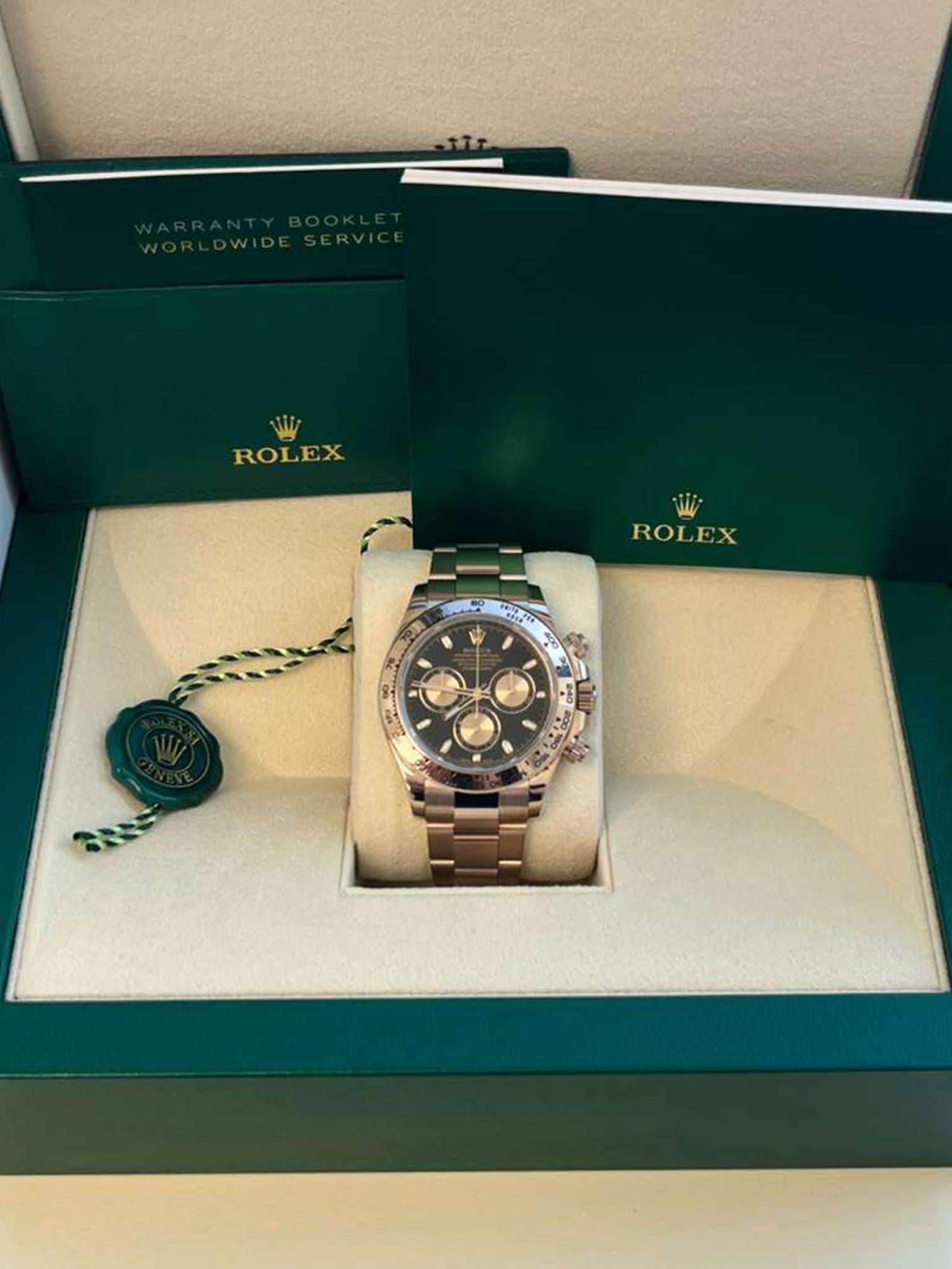 Rolex Daytona Chronograph 40mm Black Dial 18K Rose Gold Mens Watch 116505 en vente 1