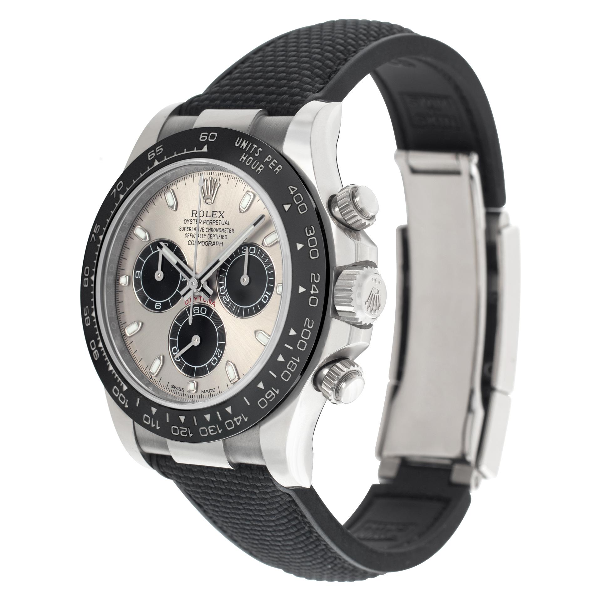 Rolex Daytona in oro bianco 18 carati con lunetta in ceramica su un cinturino Oysterflex nero con un ulteriore cinturino in gomma nera. Automatico con secondi spazzati e cronografo. Cassa da 40 mm. Ref 116519LN. Con scatola e documenti datati 2018.