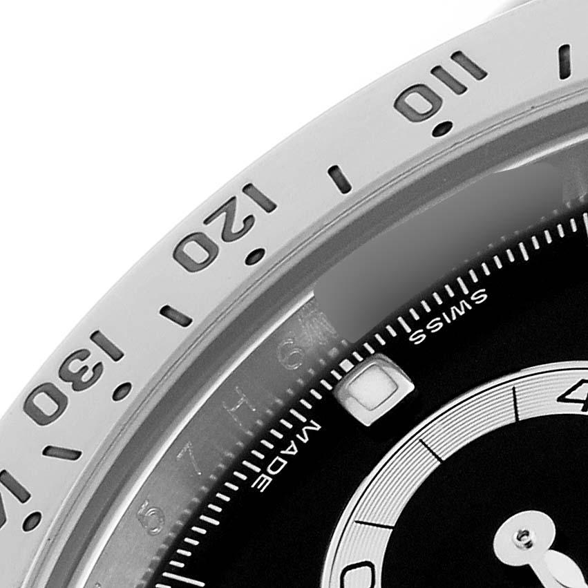 Rolex Daytona Chronograph Schwarzes Zifferblatt Stahl Herrenuhr 116520. Offiziell zertifiziertes Chronometerwerk mit automatischem Aufzug. Gehäuse aus Edelstahl mit einem Durchmesser von 40 mm. Spezielle Drucktasten mit Schraubverschluss. Polierte