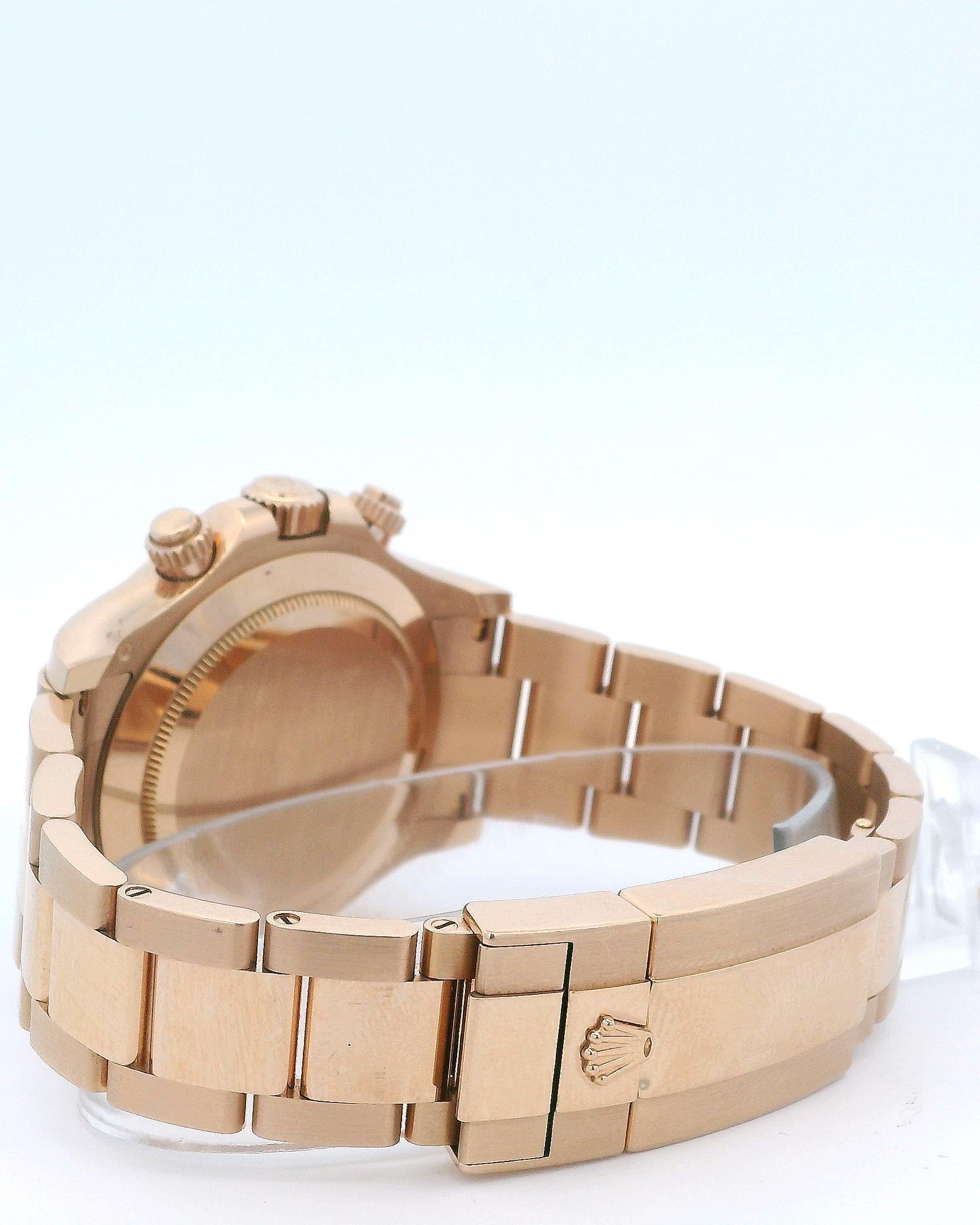 Rolex Daytona Cosmograph 116505 18K Rose Gold In Good Condition In Great Neck Plaza, NY