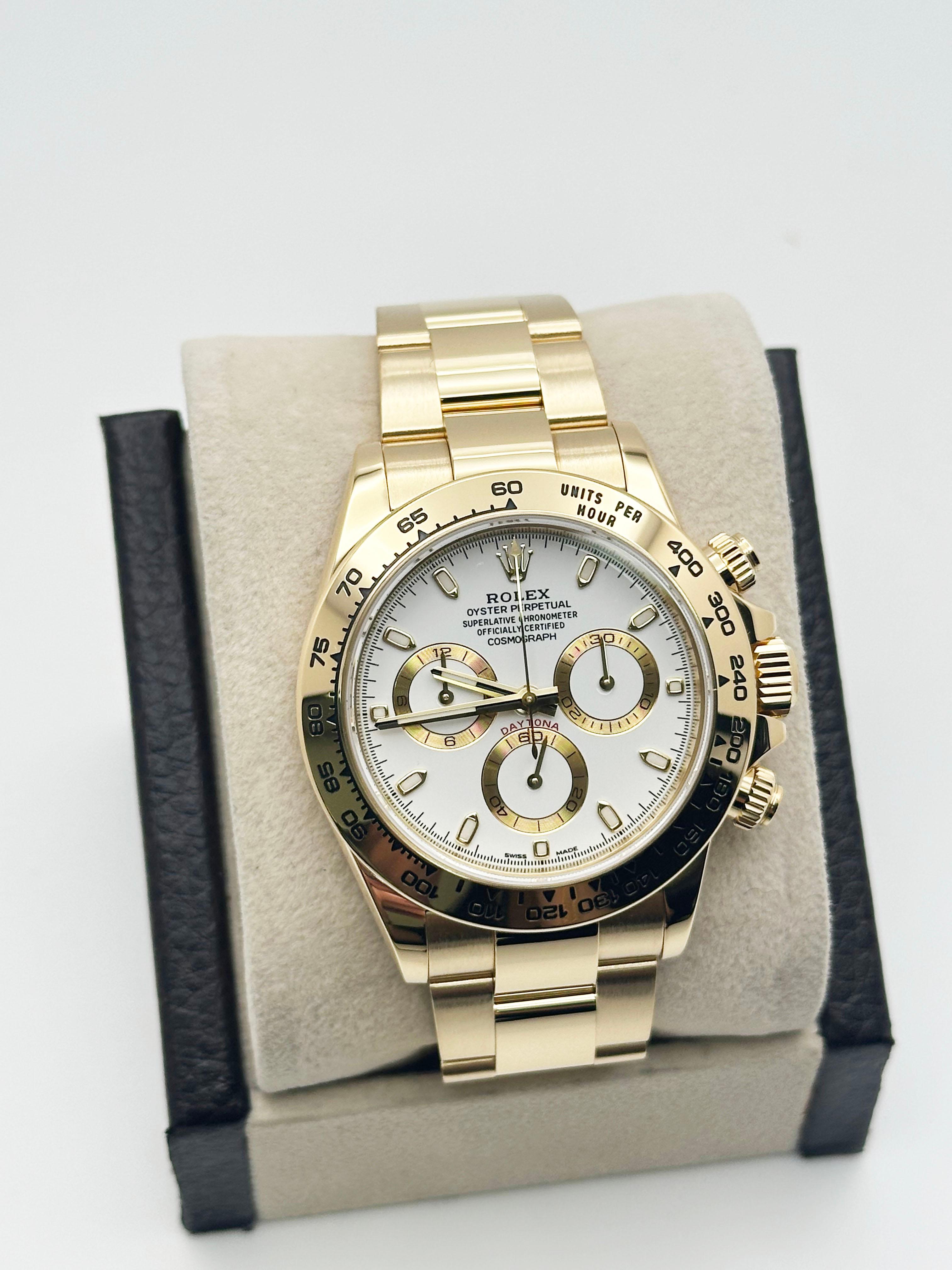 Rolex Daytona Cosmograph 116508 White Dial 18K Yellow Gold Box Paper In Excellent Condition For Sale In San Diego, CA