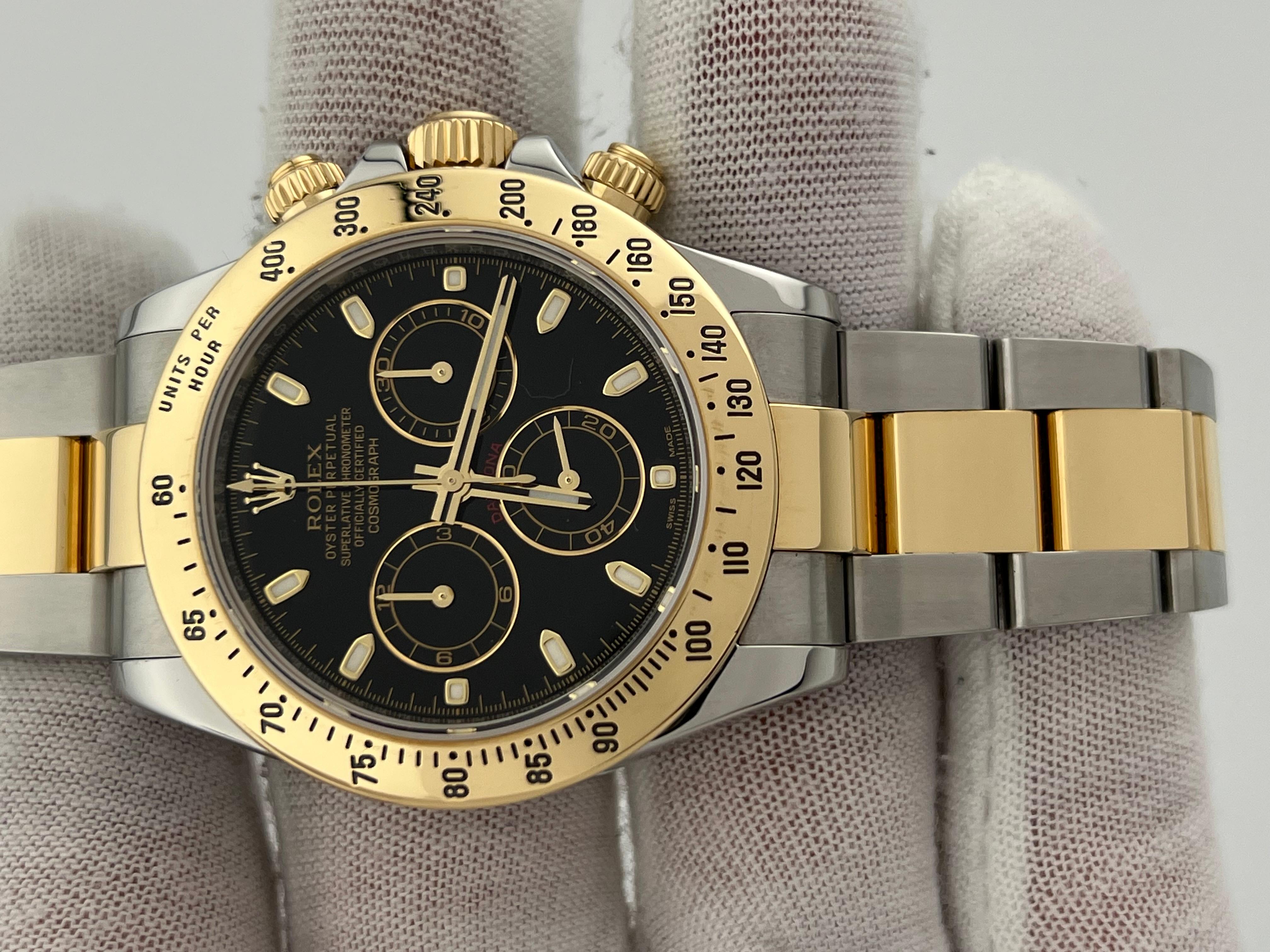 Rolex Daytona Cosmograph 116523 40mm Cadran noir Or jaune 18k Boîte en acier Excellent état - En vente à San Diego, CA